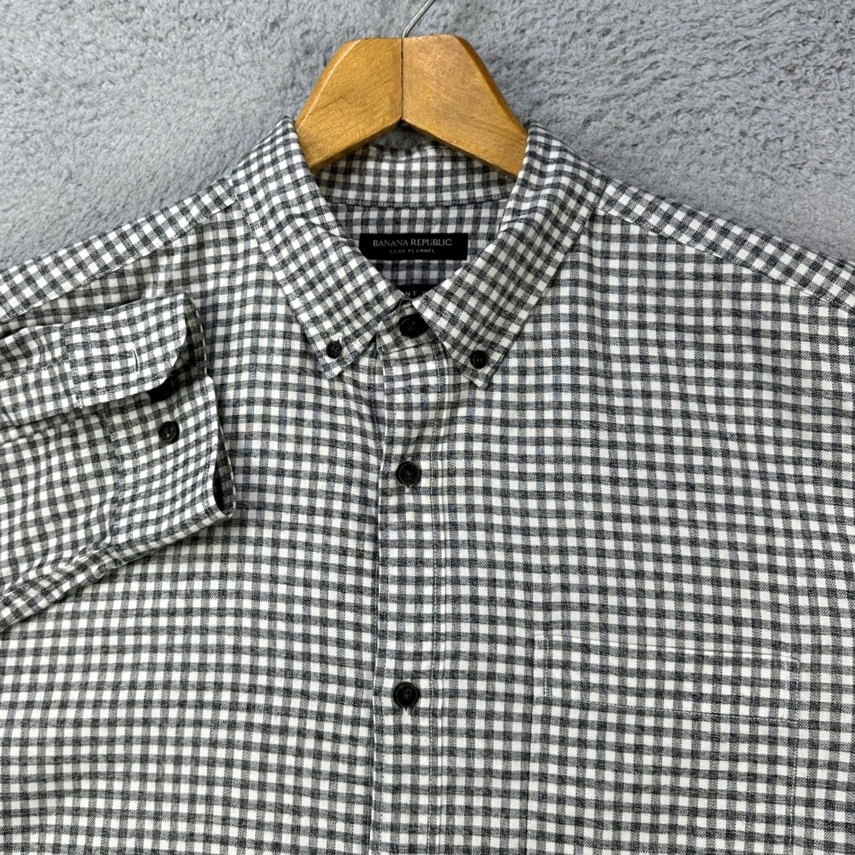 Banana Republic Banana Republic Luxe Flannel Shirt Mens XL Gray Gingham Button-Down Size US XL / EU 56 / 4 - 6 Thumbnail