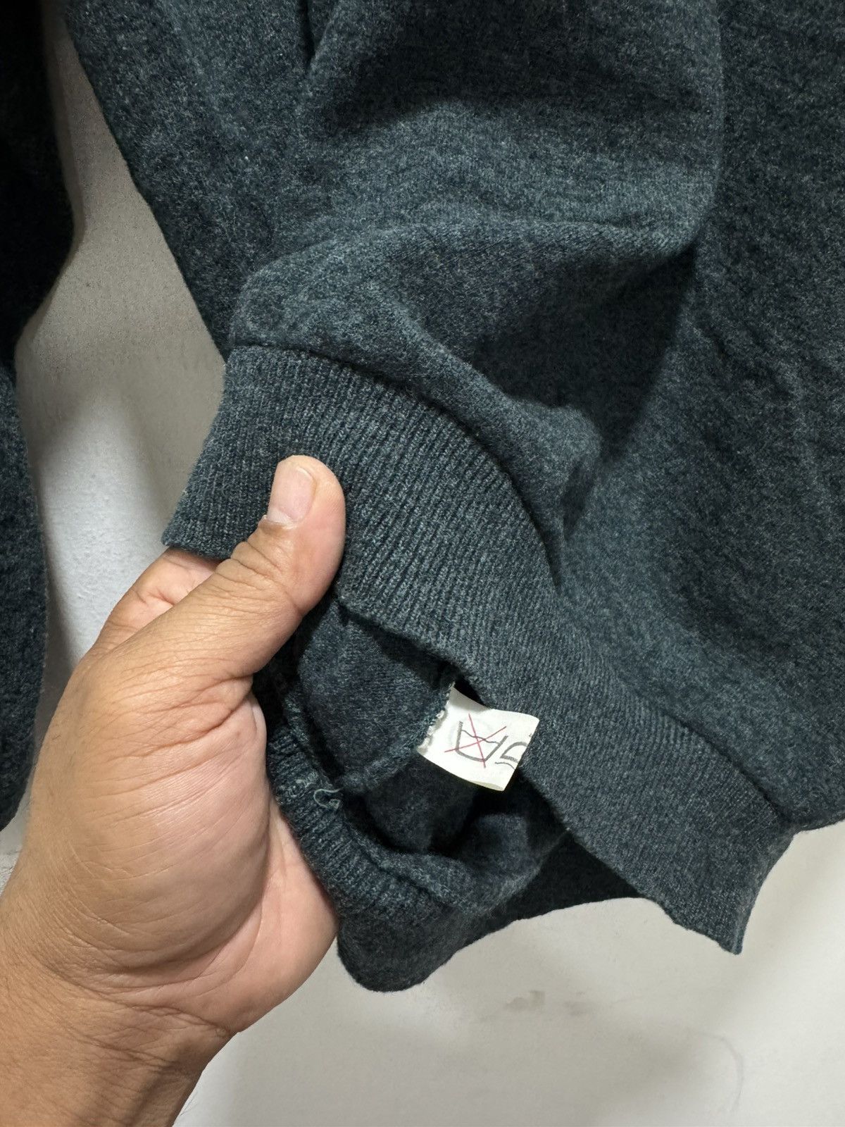 Japanese Brand TAKASHIMAYA VNECK FLEECE SWEATSHIRT Size M / US 6-8 / IT 42-44 - 6 Thumbnail