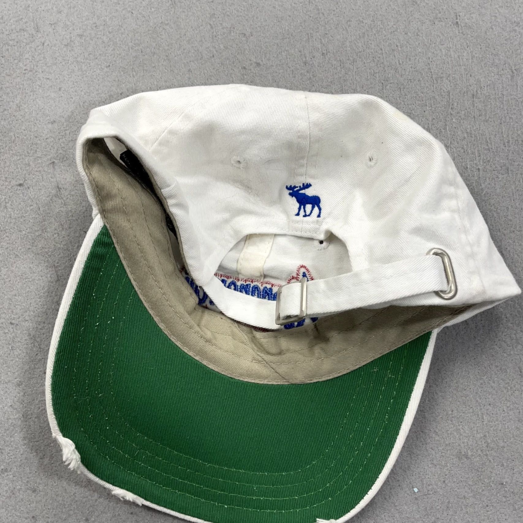 Abercrombie & Fitch VINTAGE Abercrombie & Fitch Hat Adult One Size White Script Distressed Dad Cap Logo Y2K 90s Outdoor Mens Baseball Cap Size ONE SIZE - 4 Thumbnail