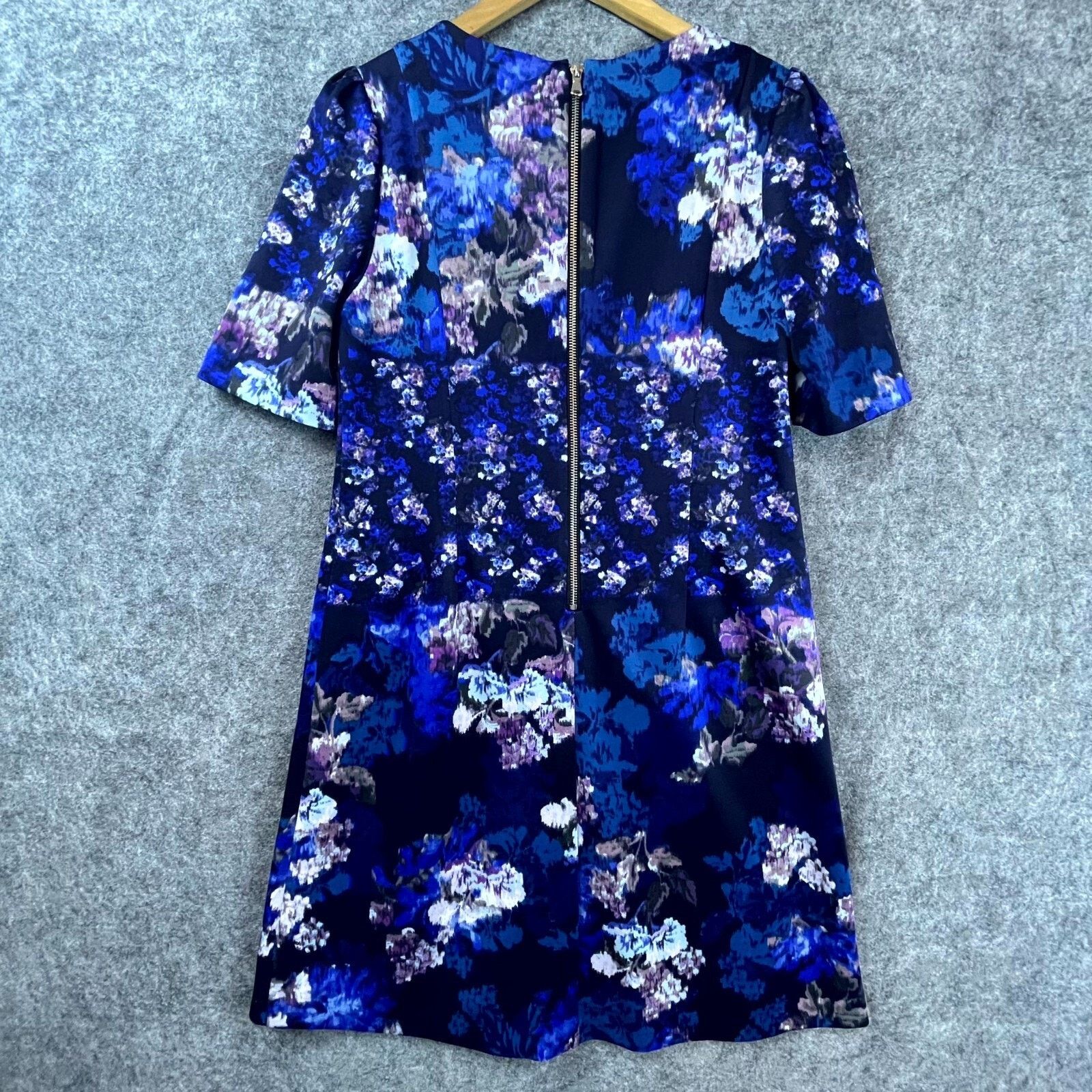 Betsey Johnson Betsey Johnson Dress Womens 8 Blue Floral Stretch Maximalist Size M / US 6-8 / IT 42-44 - 2 Thumbnail