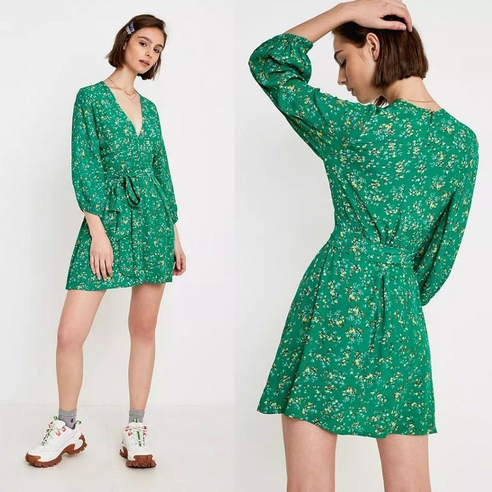 FAITHFULL Faithfull The Brand Margo Green Floral Mini Dress Size S Size S / US 4 / IT 40 - 1 Thumbnail
