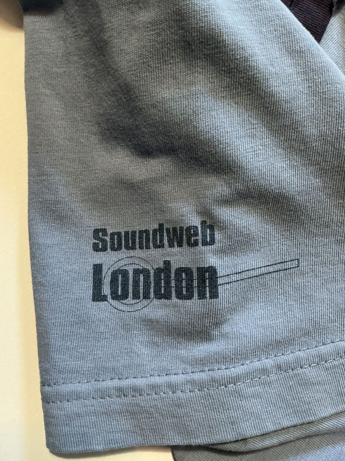 Vintage Vintage Y2K Best In Town BSS Soundweb London Audio T-Shirt Size US L / EU 52-54 / 3 - 9 Thumbnail
