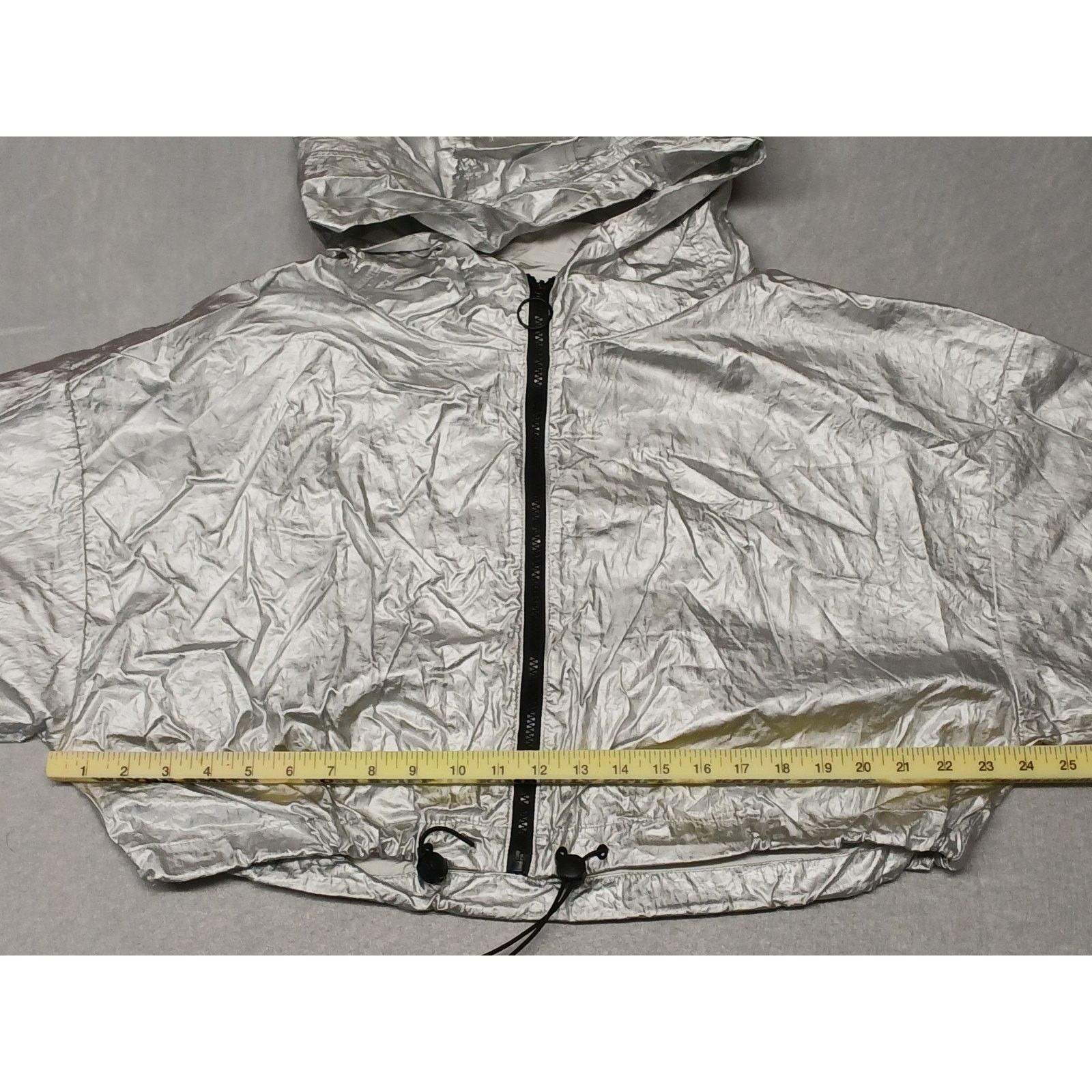 Other Meek (Medium) Silver Polyester Crop Hoodie Zip Jacket Size M / US 6-8 / IT 42-44 - 3 Thumbnail