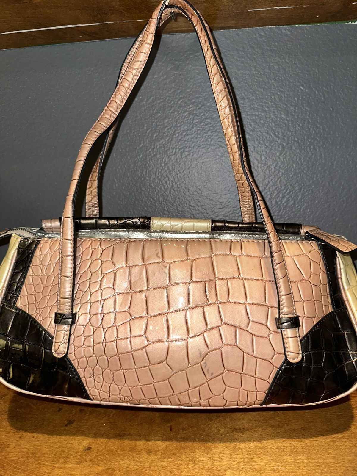 Guess Guess Y2K 2000’s Pink Crocodile Semi Gloss Shoulder Handbag Size ONE SIZE - 8 Thumbnail