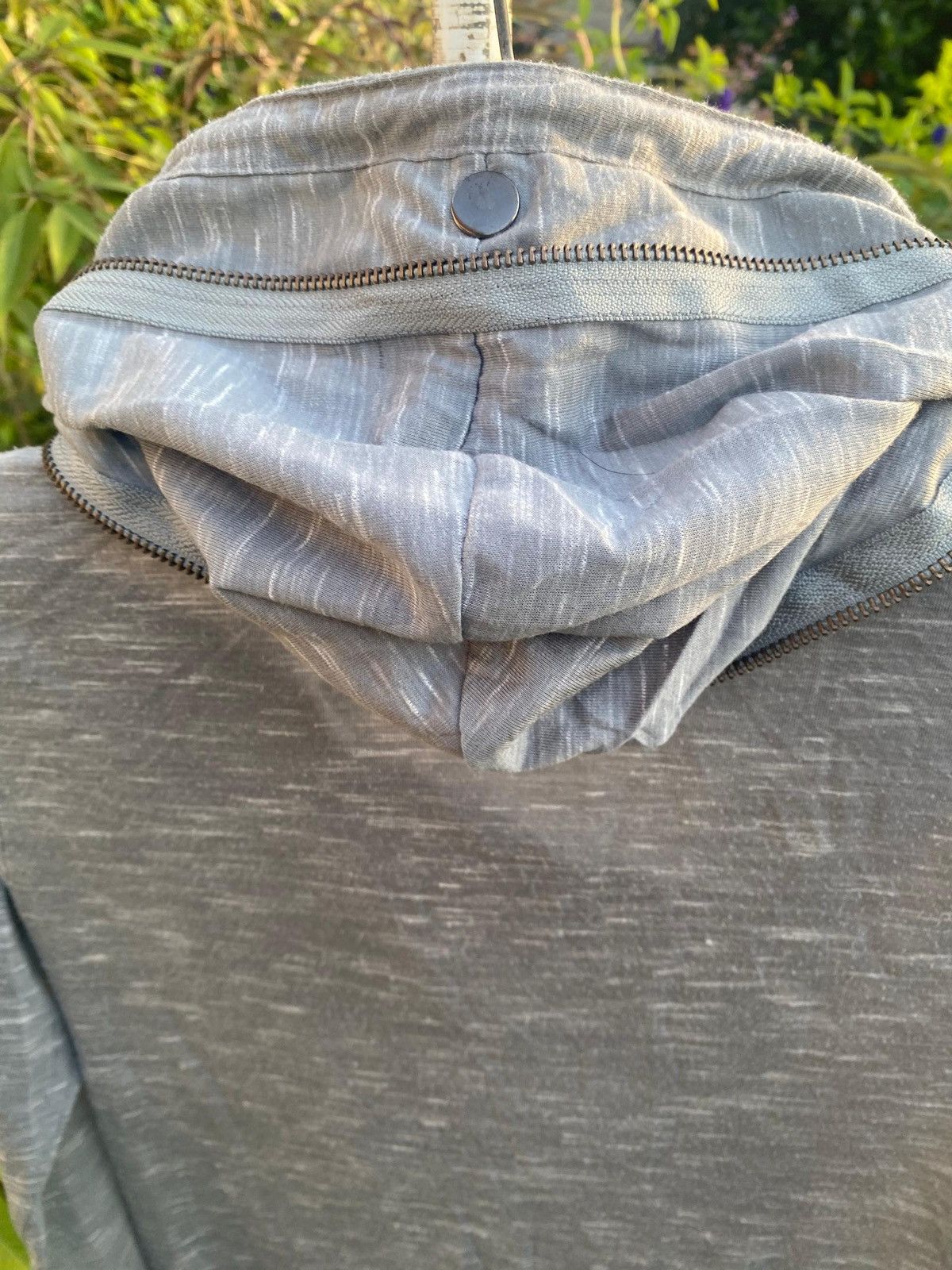 Tornado Mart Tornado Mart asymmetric zip hoodie with a distressed hem Size ONE SIZE - 5 Thumbnail
