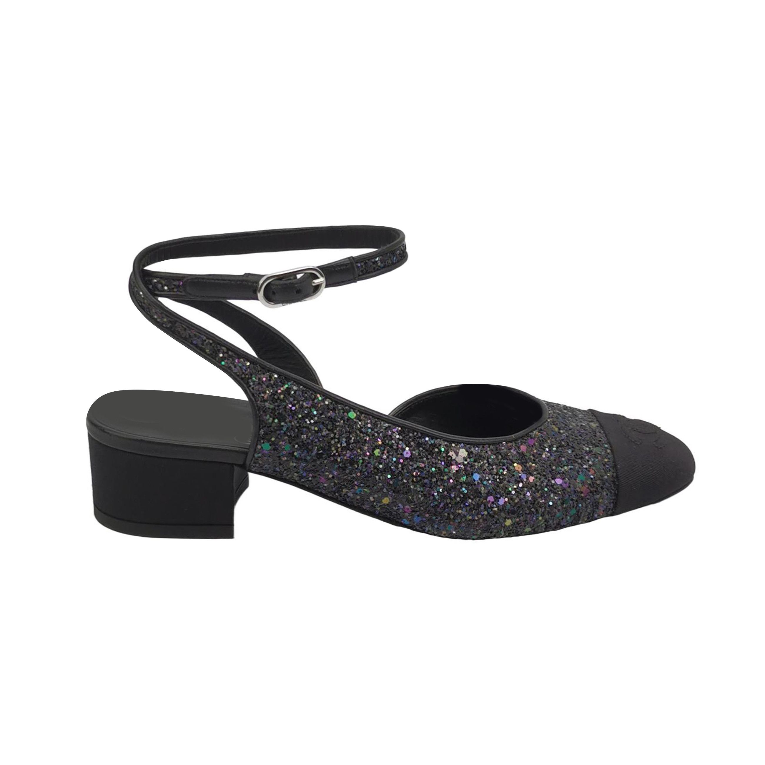 Chanel Chanel Women 6 Flats Size US 6 / IT 36 - 1 Thumbnail
