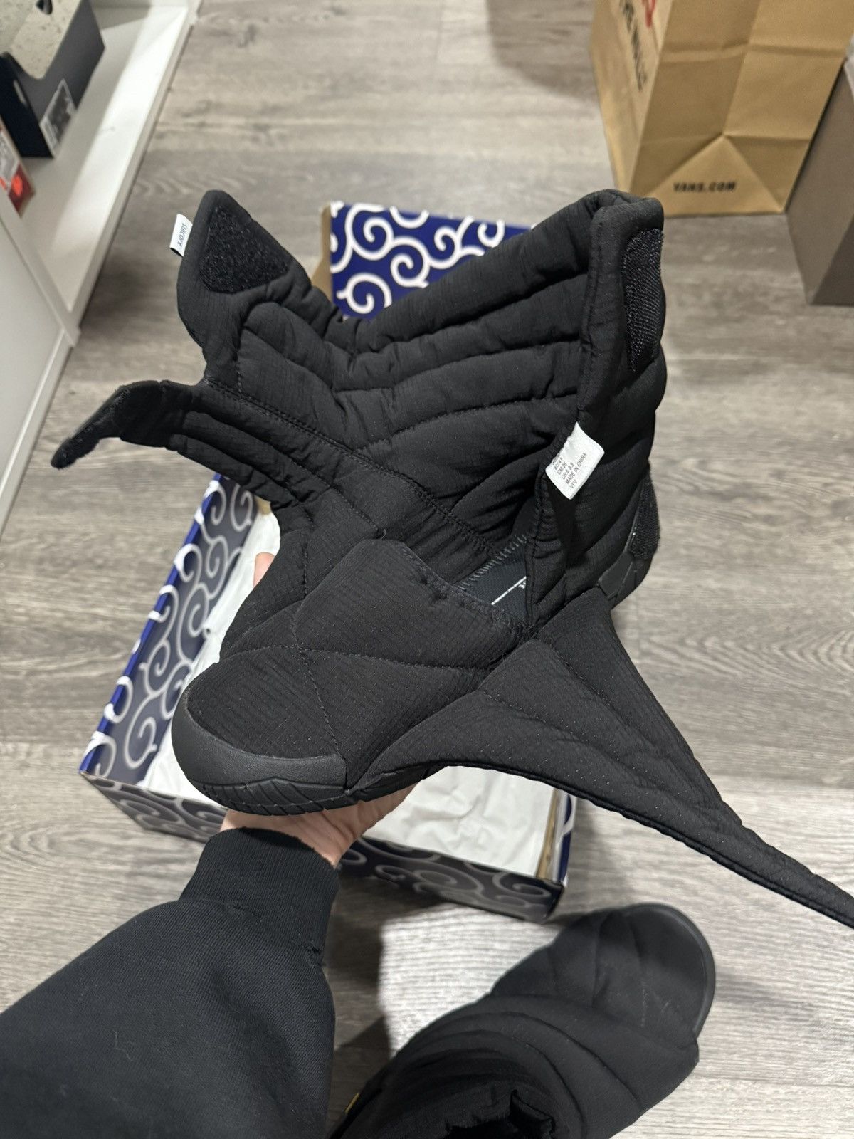 Suicoke × Vibram Suicoke Furoshiki Futon Hi Size US 8 / EU 41 - 8 Thumbnail