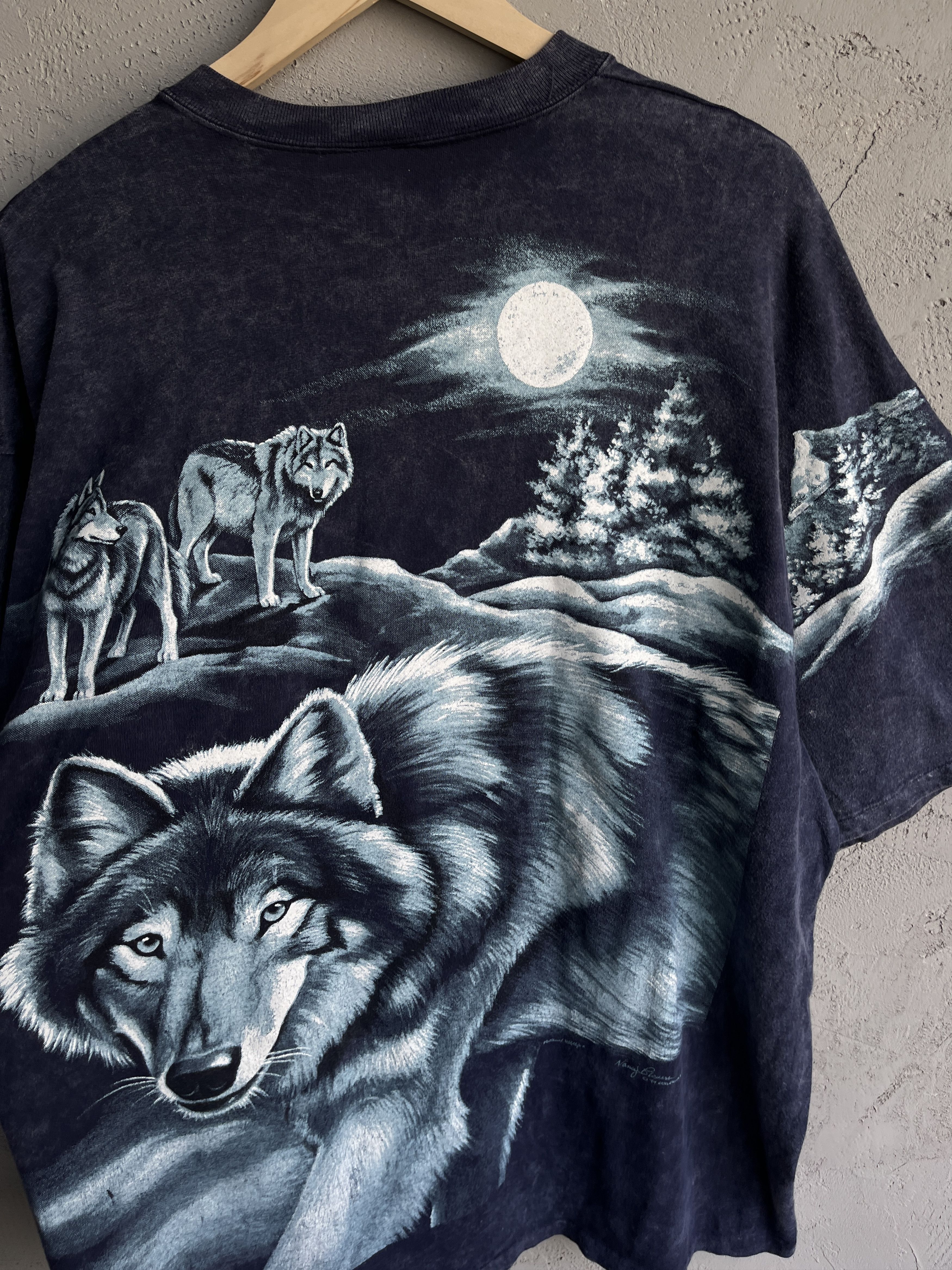 Vintage Vintage 1994 Wolf Harlequin Liquid All Over Print T-shirt Size US XXL / EU 58 / 5 - 7 Thumbnail