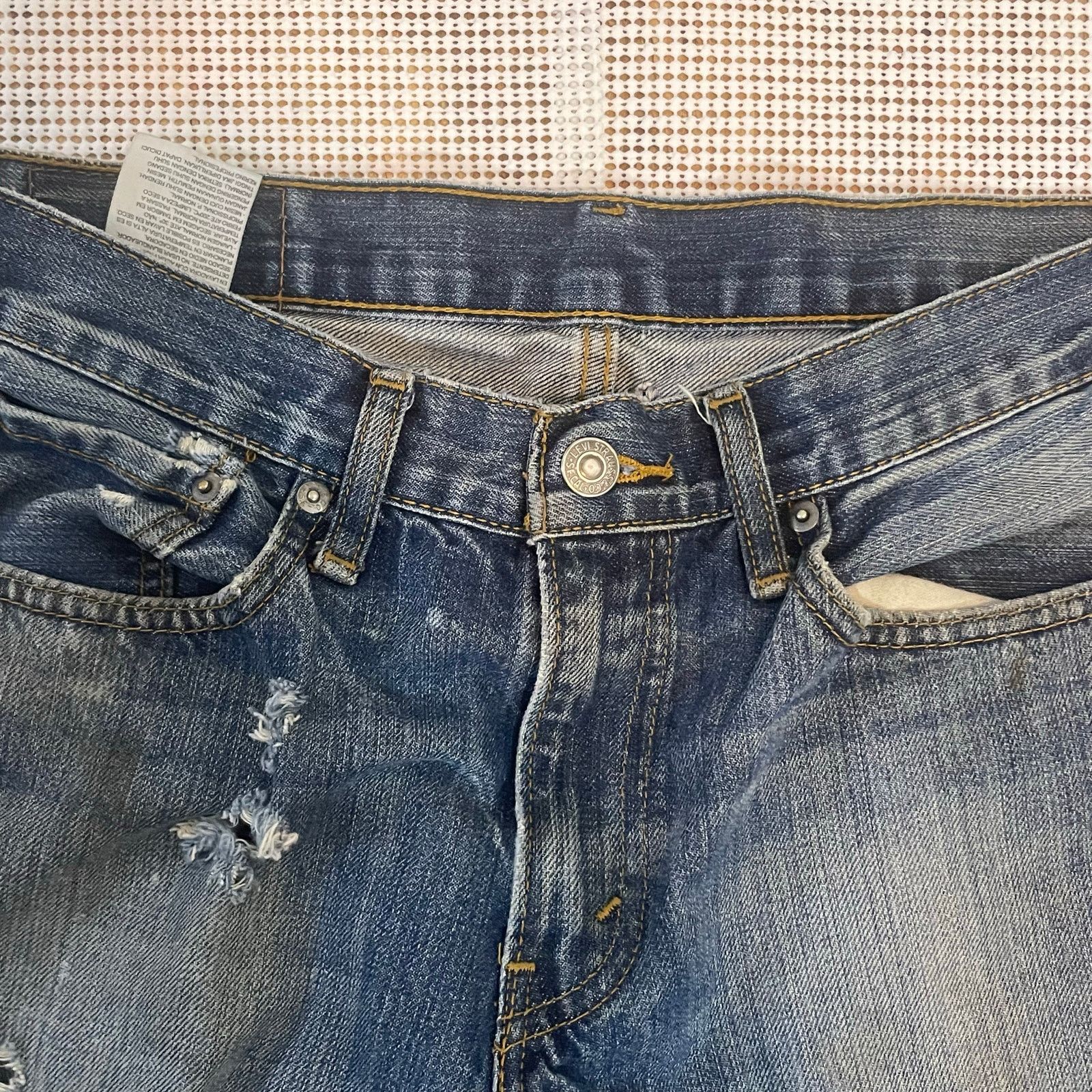 Levi's Levis 32x34 Destroyed Denim Jeans Mens Thrashed Tattered Size US 32 / EU 48 - 5 Thumbnail