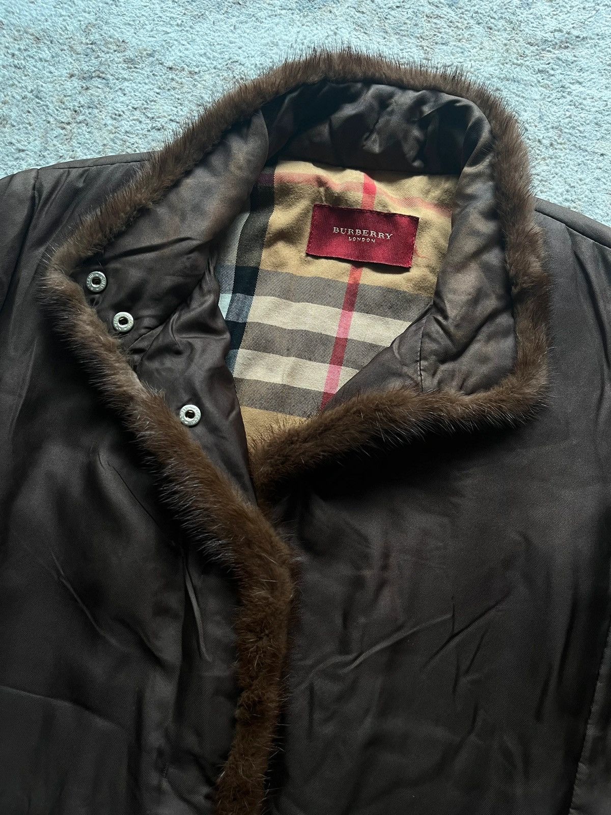 Burberry Burberry Sz 46 / XL 96% Silk Jacket Plaid Lining Size XL / US 12-14 / IT 48-50 - 4 Thumbnail