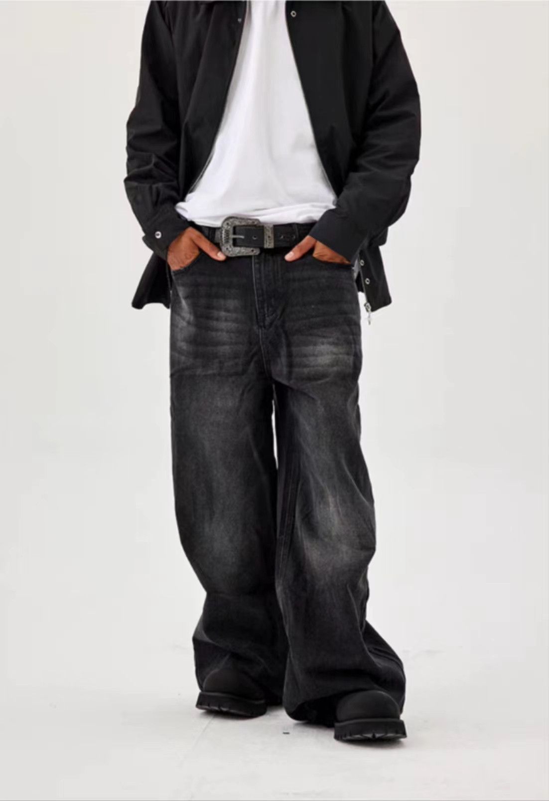Japanese Brand × Vintage Vintage Black and Gray Washed Loose Minimalist Jeans Size US 32 / EU 48 - 4 Thumbnail