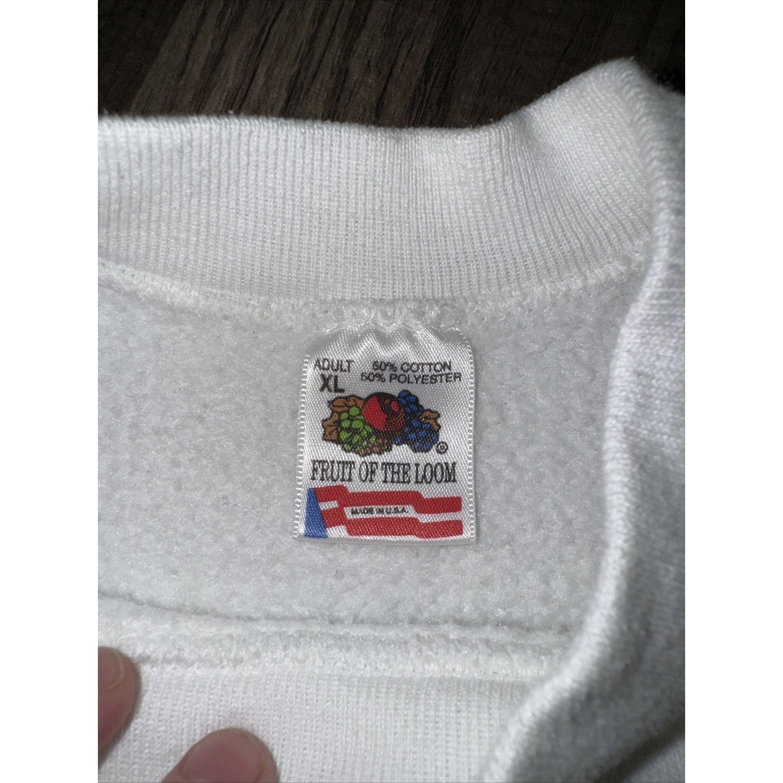 Vintage Fruit Of The Loom USA Crewneck Sweater White XL 23x26 Thick Size US XL / EU 56 / 4 - 3 Thumbnail