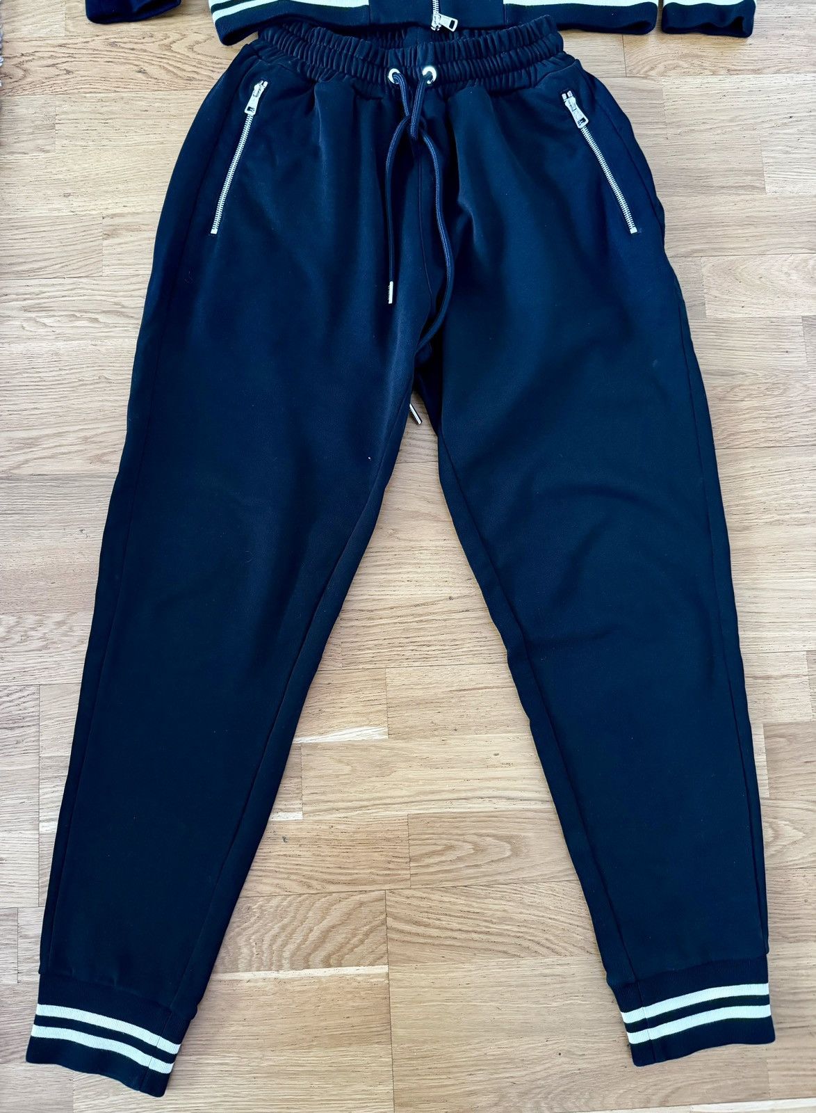 Moncler Moncler tracksuits Size US L / EU 52-54 / 3 - 4 Thumbnail