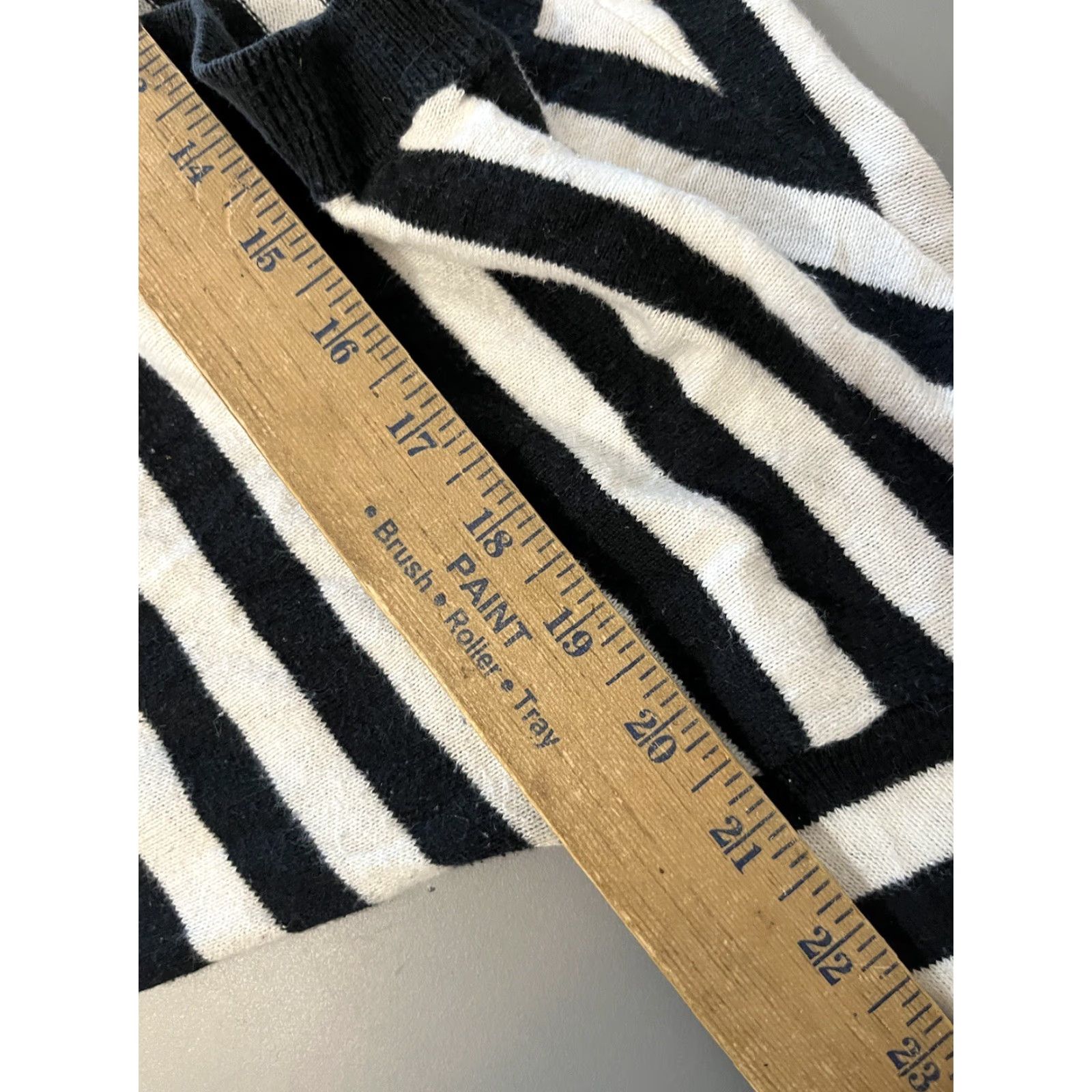 Gap Gap Sweater Women V Neck Long Sleeve Size XS White & Black Striped Size XS / US 0-2 / IT 36-38 - 5 Thumbnail