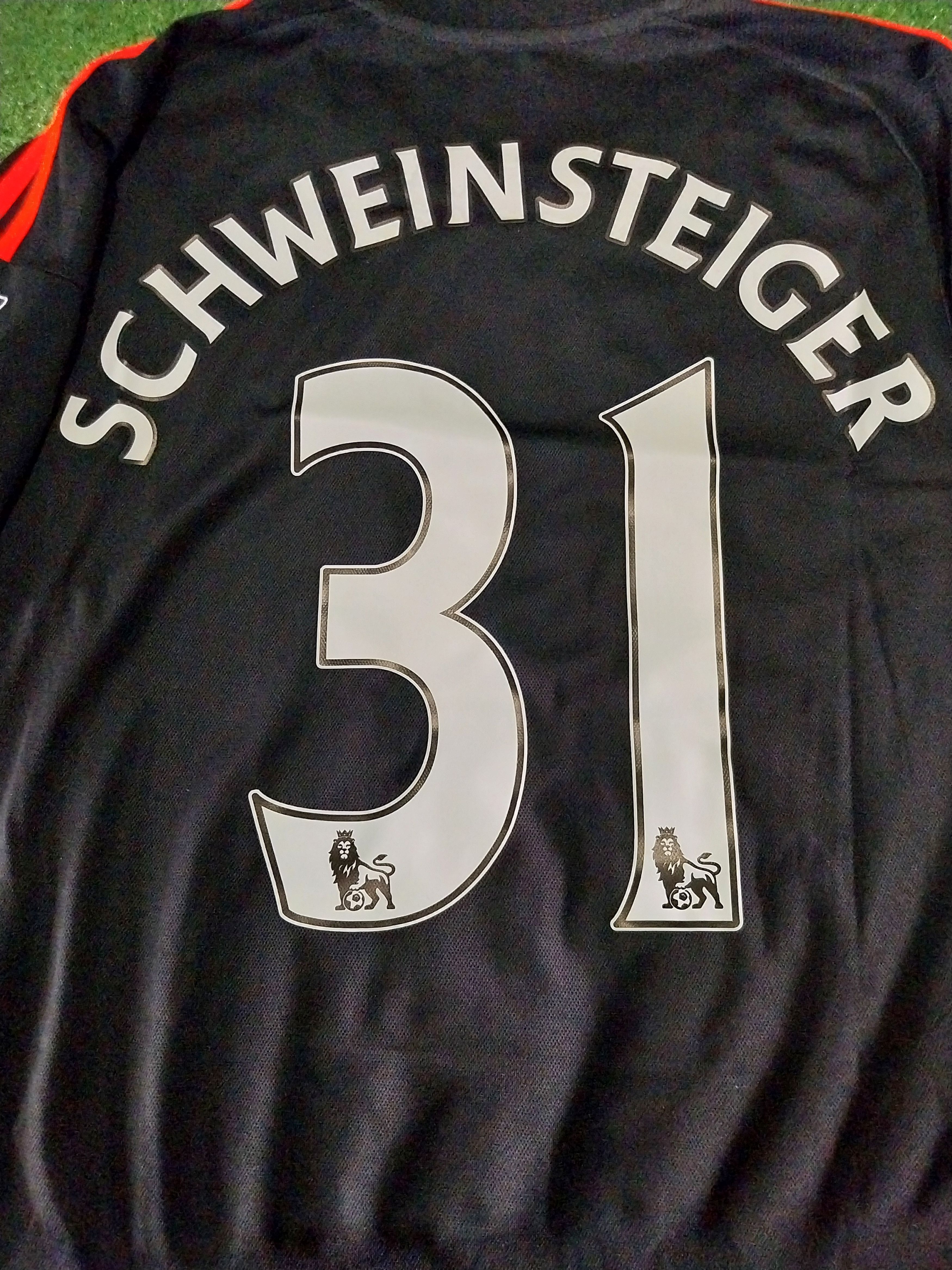 Adidas Manchester united 3rd 15/16 schweinsteiger jersey football Size US M / EU 48-50 / 2 - 9 Thumbnail