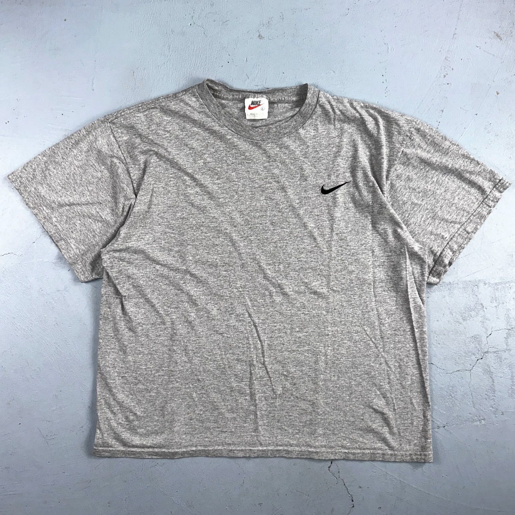 Nike VINTAGE Nike T-Shirt Men Large Gray 90s Logo Crew Neck Short Sleeve All Seasons USA Size US L / EU 52-54 / 3 - 2 Thumbnail