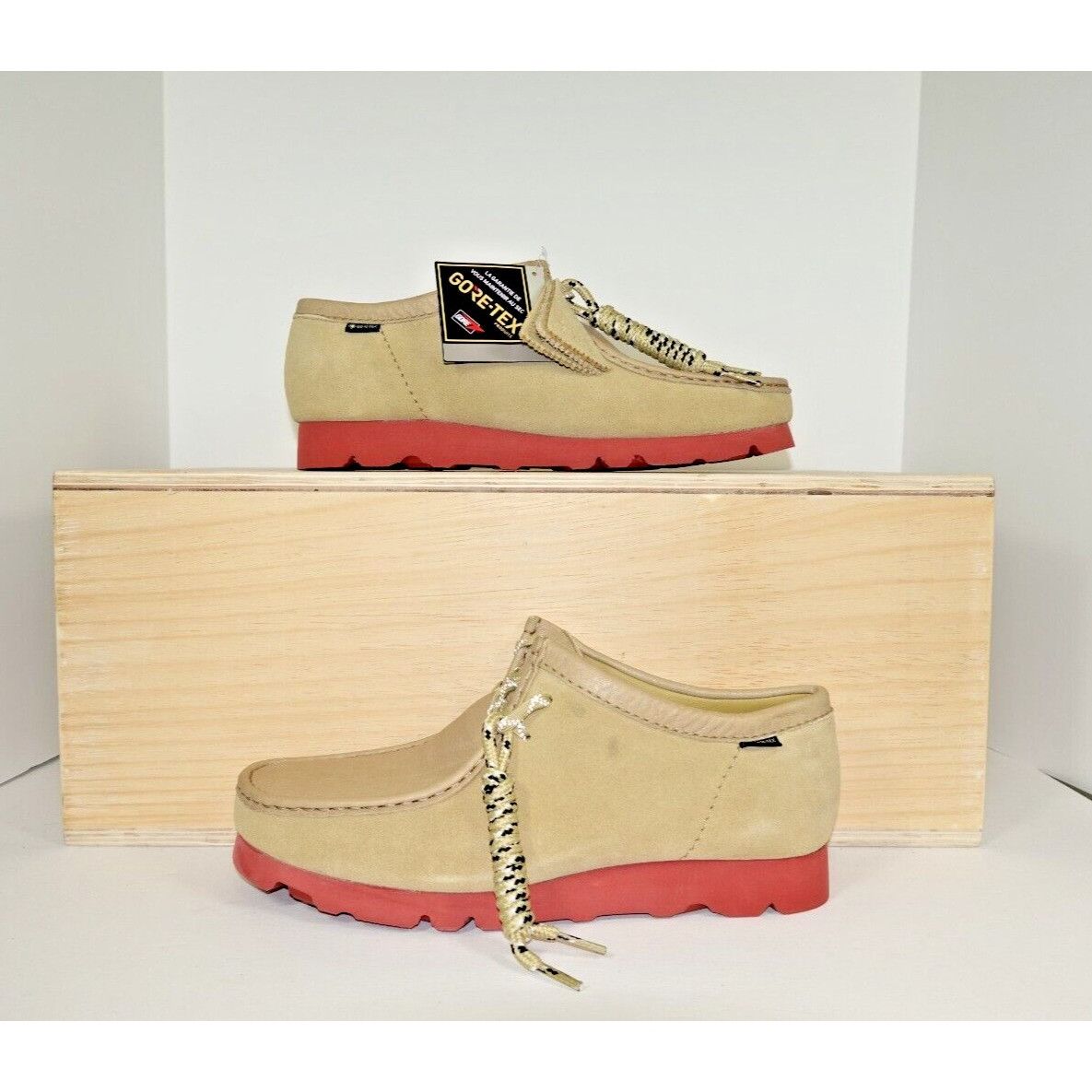 Clarks Clarks Originals 28005 Wallabee Gore-Tex GTX Maple Suede 