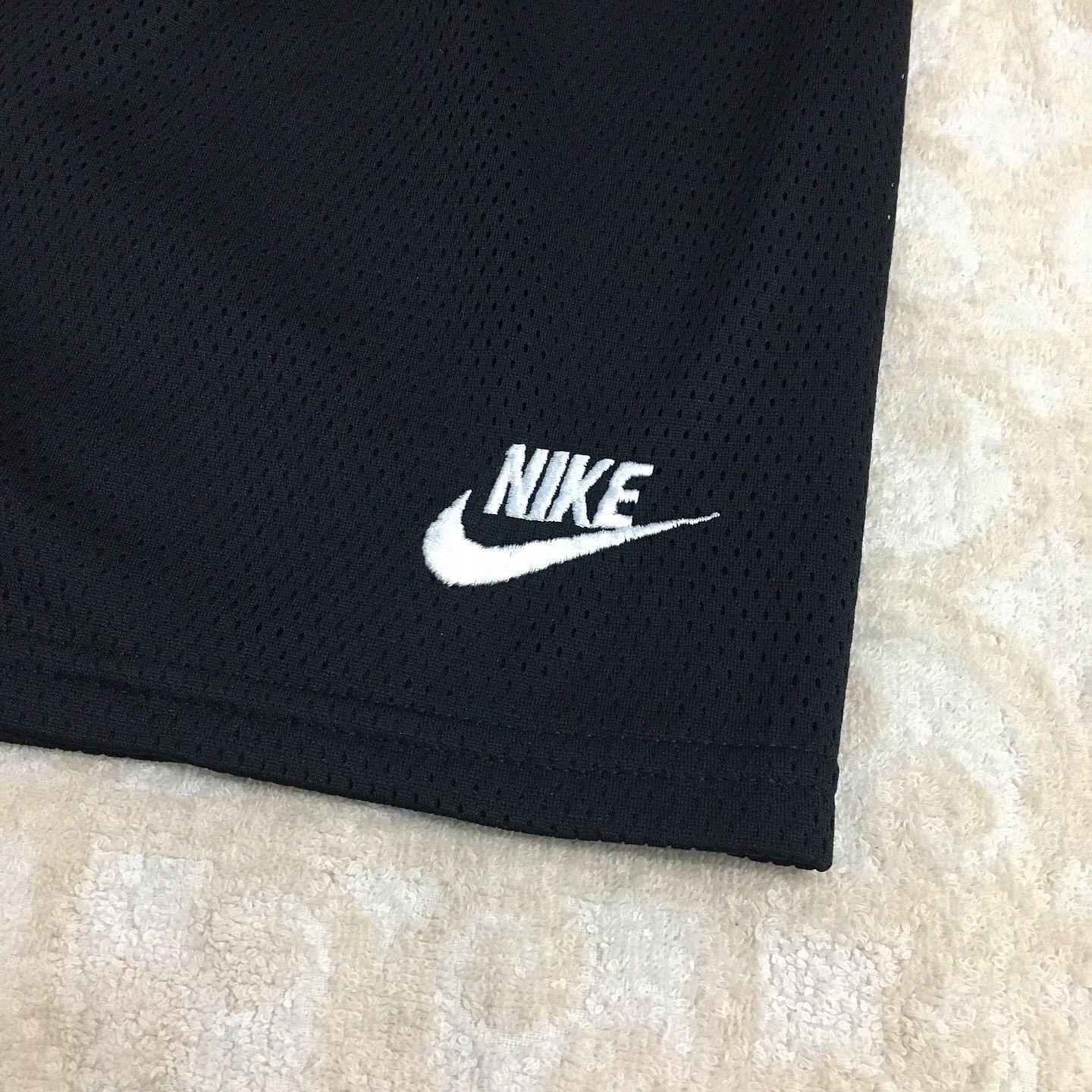 Nike Vintage Nike Mesh Usa Shorts Size US 30 / EU 46 - 4 Thumbnail