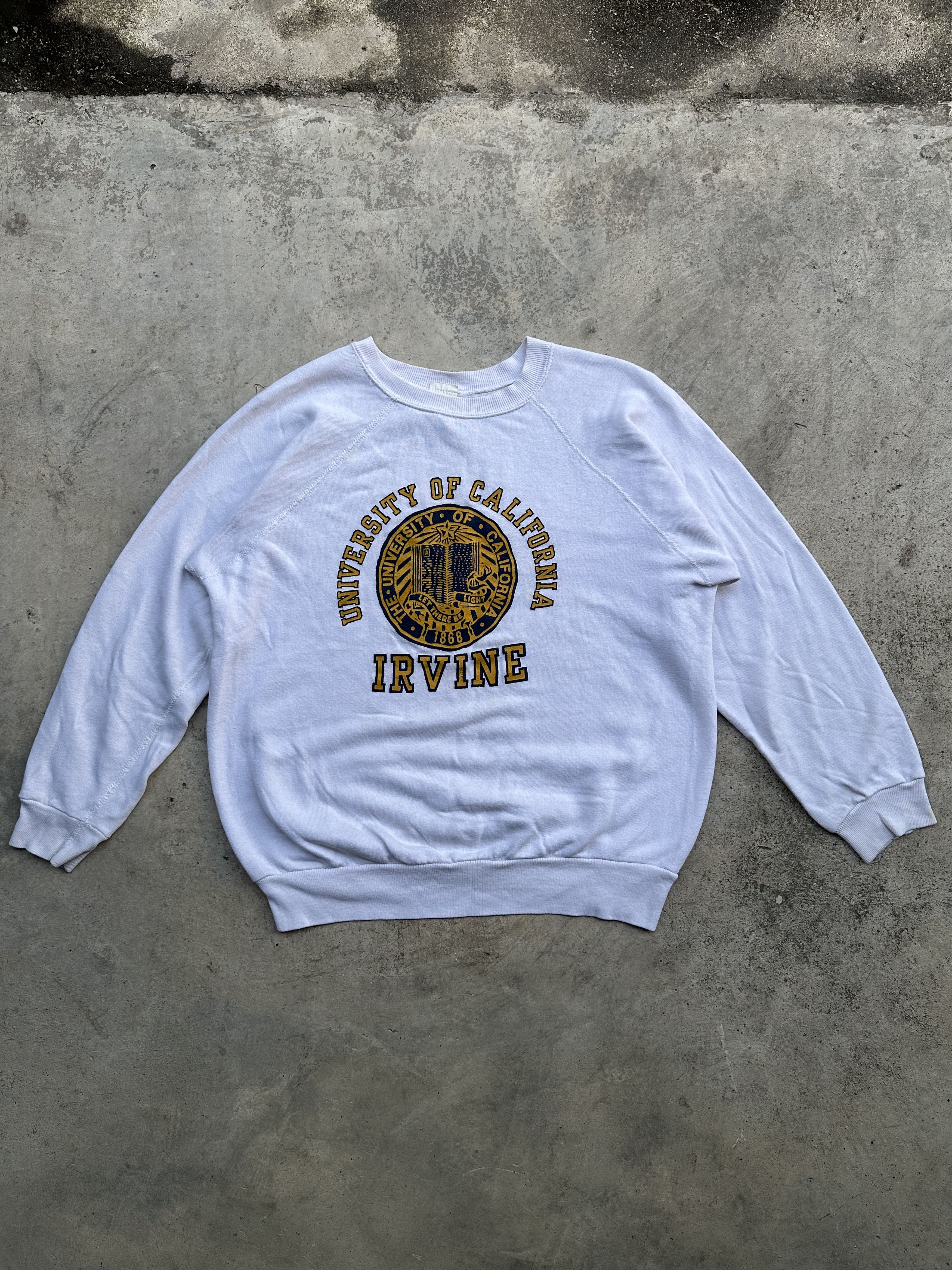 Velva Sheen Vintage 70s University Of California Irvine Sweatshirt Size US L / EU 52-54 / 3 - 1 Thumbnail