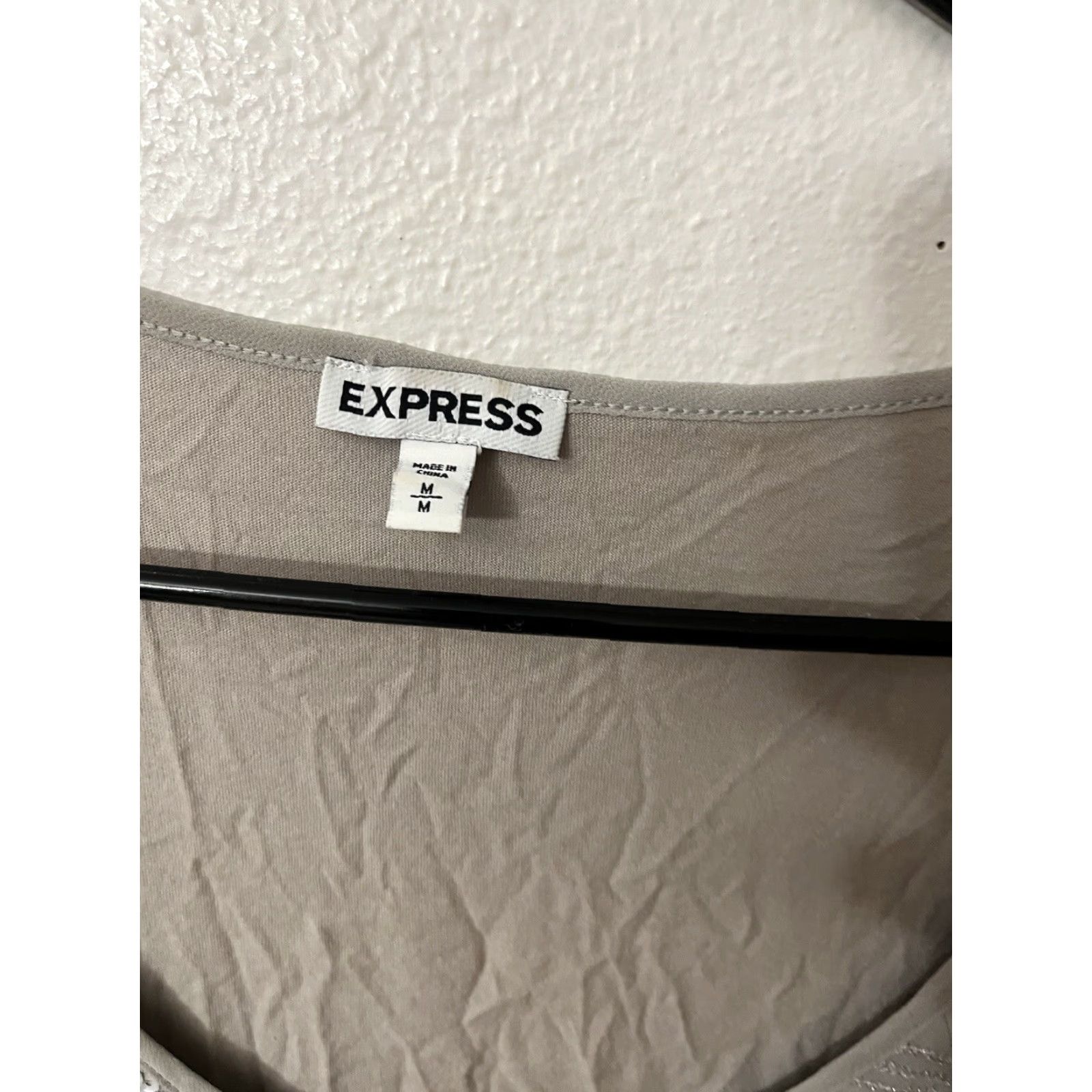Express Express Blouse Shirt Beaded Sleeveless Scoop Neck Pullover Med M Beige, Women's, Microfiber Polyester, Brand Express, Size M, Casual/Workwear, 90s-??? Size M / US 6-8 / IT 42-44 - 2 Thumbnail