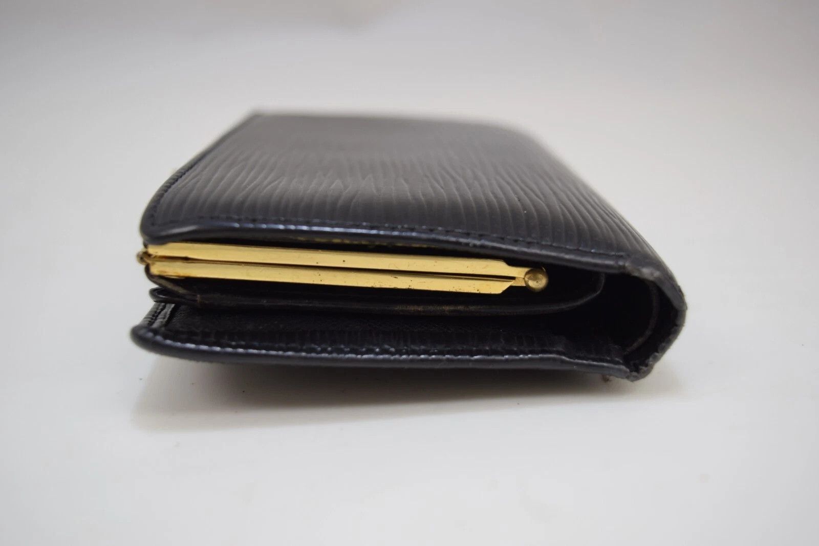 Louis Vuitton LVuitton Porte Monnaie Viennois Wallet Epi Leather M63242 Size ONE SIZE - 5 Thumbnail