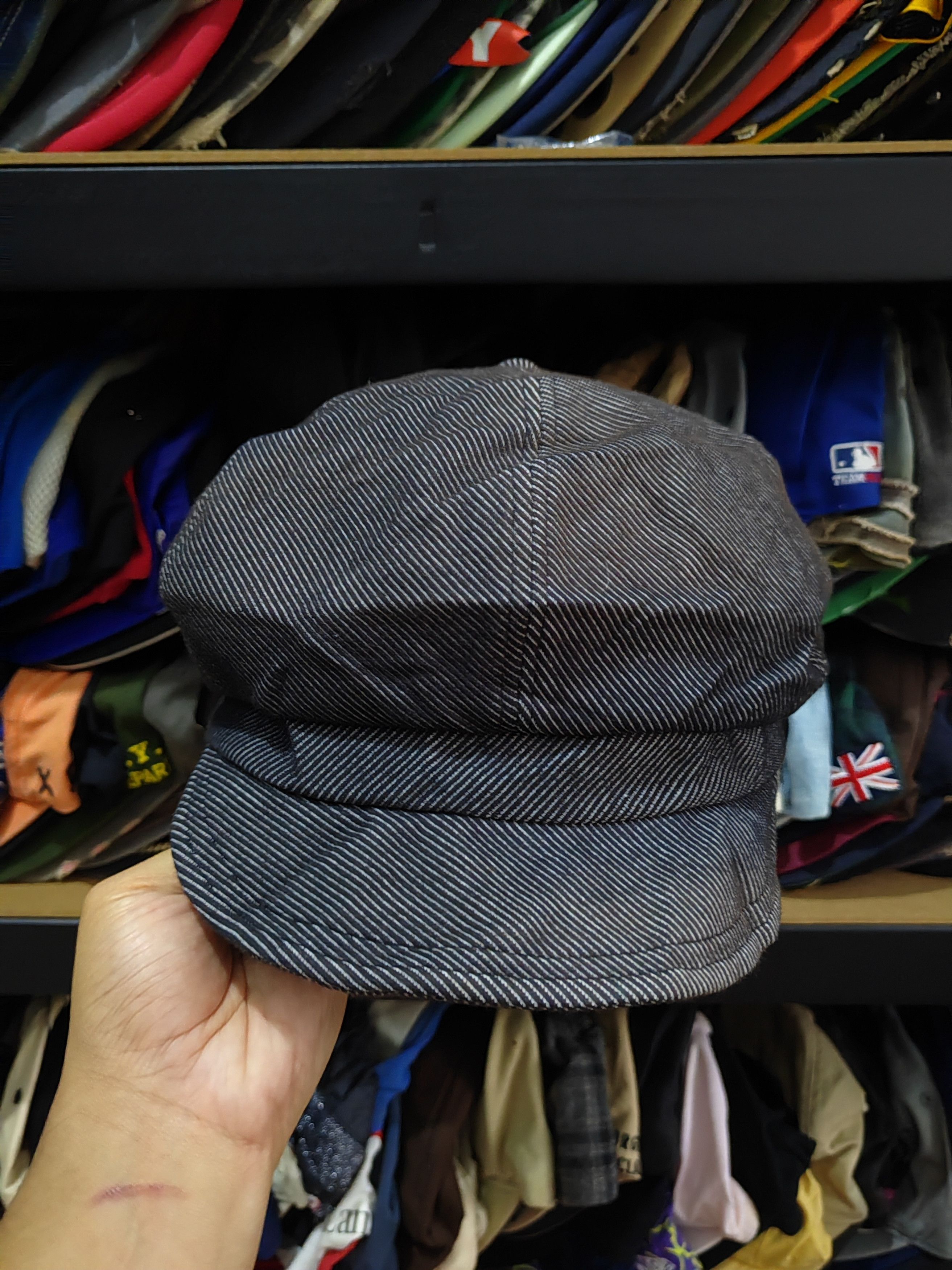 Uniqlo Vintage Uniqlo Newboys Style Cap Hat Size ONE SIZE - 1 Thumbnail