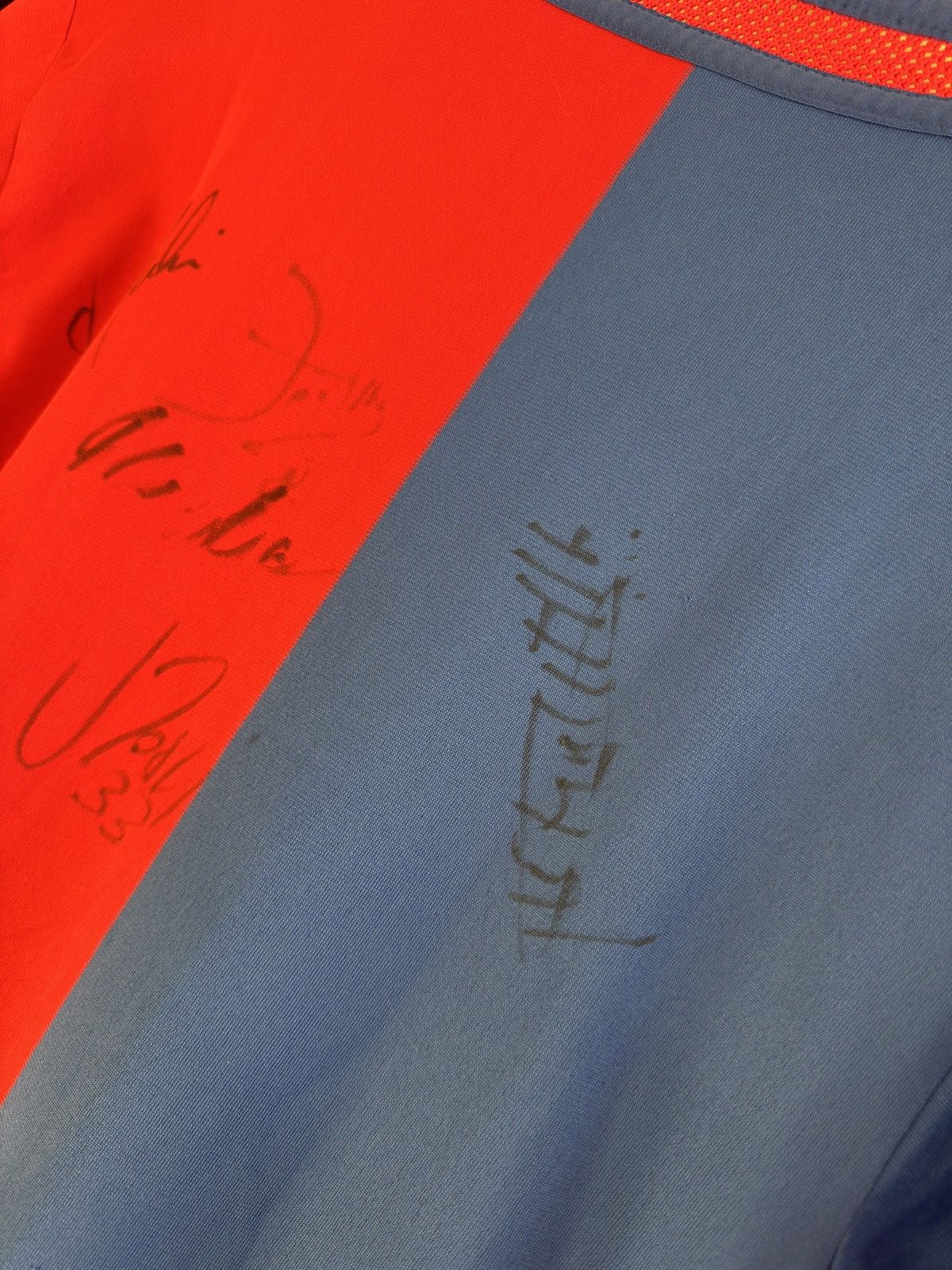 Nike Vintage Basel 2002-2004 Signed Home Soccer Jersey Kit Shirt Size US S / EU 44-46 / 1 - 11 Thumbnail