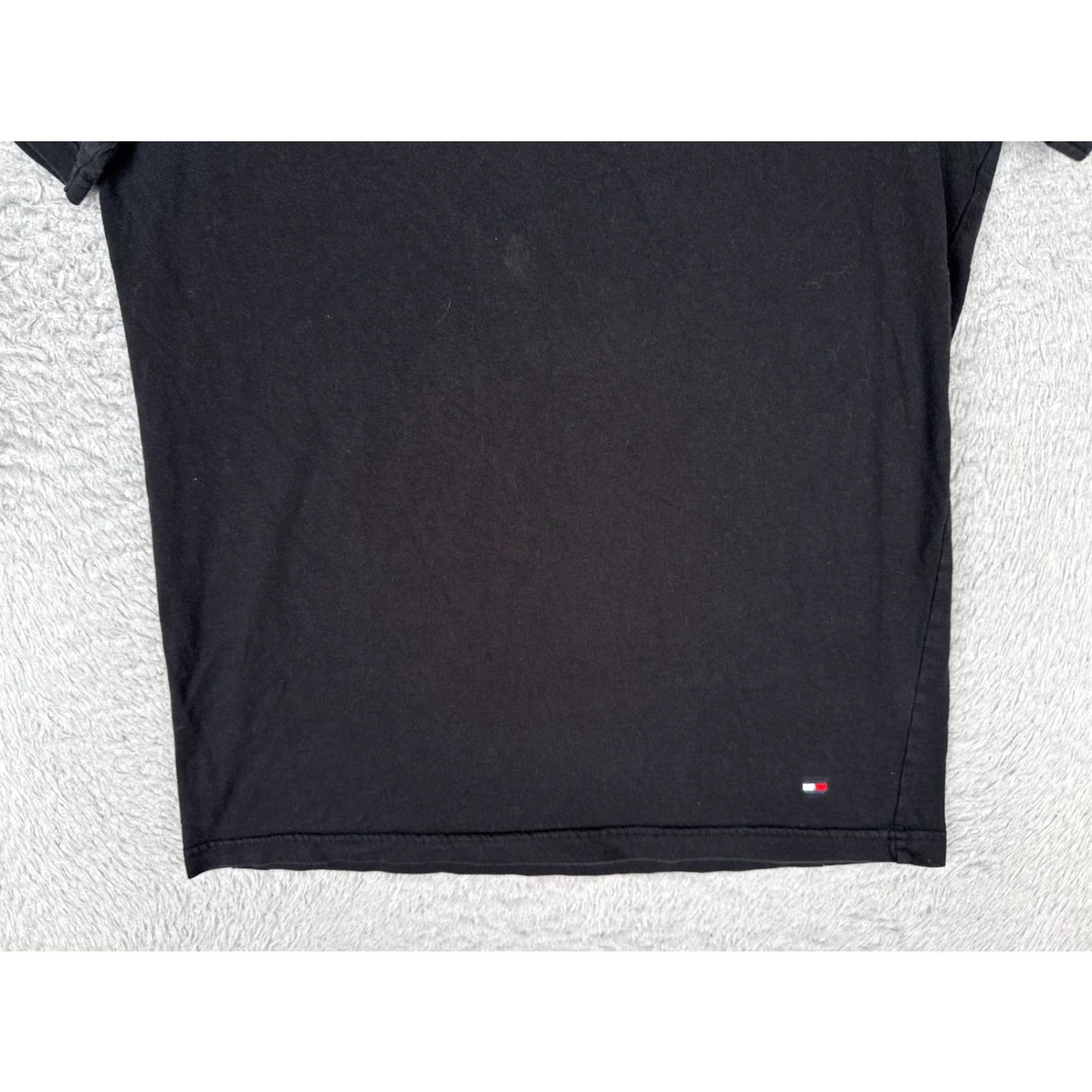 Tommy Hilfiger Tommy Hilfiger Shirt Adult Medium Black Short Sleeve Crew Neck Cotton SlimREAD Size US M / EU 48-50 / 2 - 5 Thumbnail