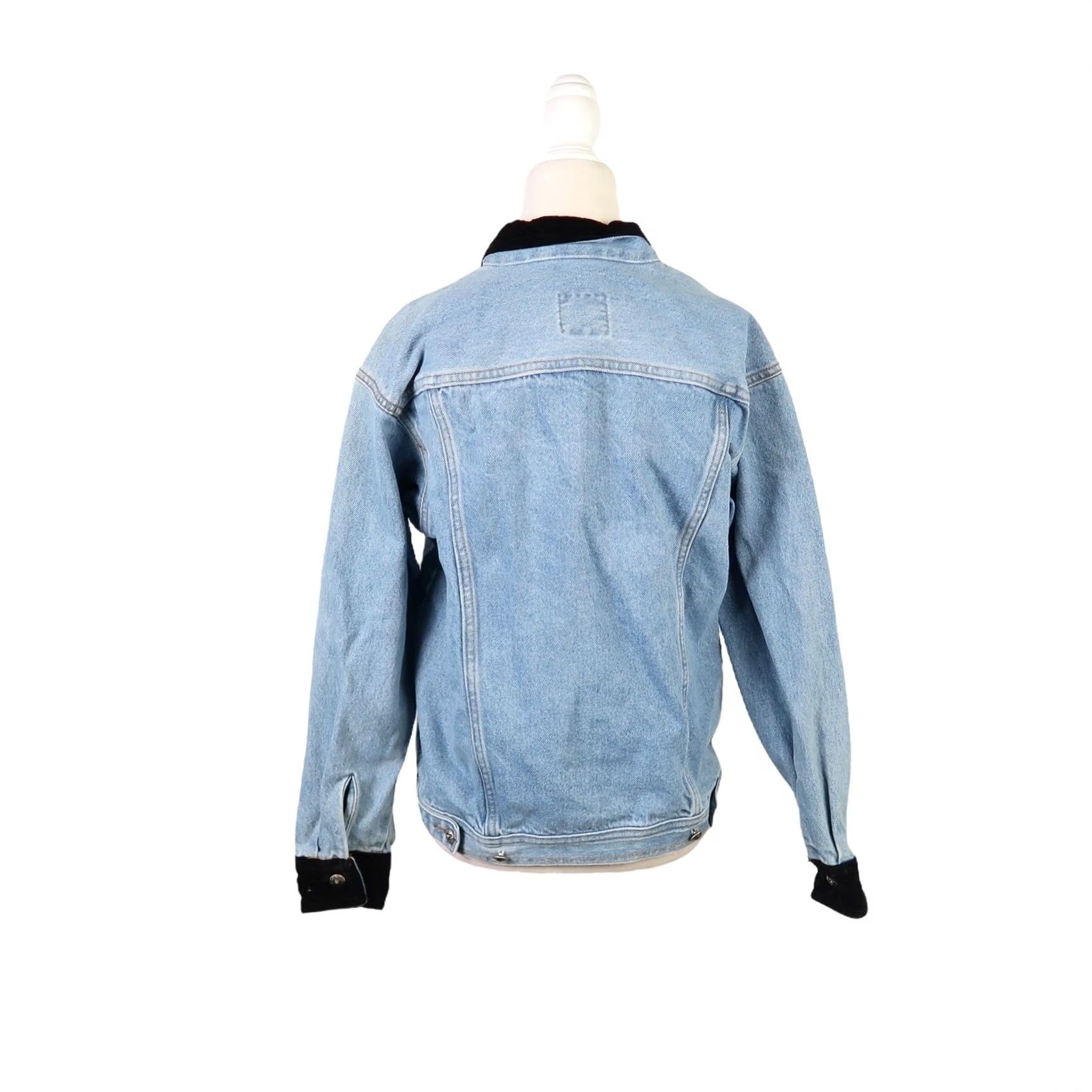 Velvet VINTAGE Sunbelt Denim Jacket - 90s Light Wash Blue Cotton Jean with Black Velvet Trim, Short Length, Button Front, Womens, Size M Size 32" / US 10 / IT 46 - 4 Thumbnail