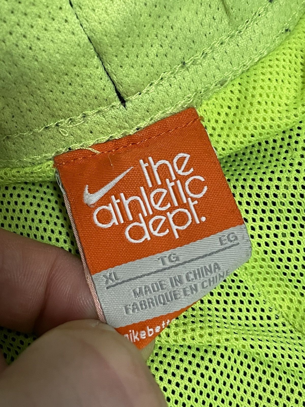Nike Vintage Nike Athletic Big Logo Nylon Track Pants Size US 36 / EU 52 - 7 Thumbnail