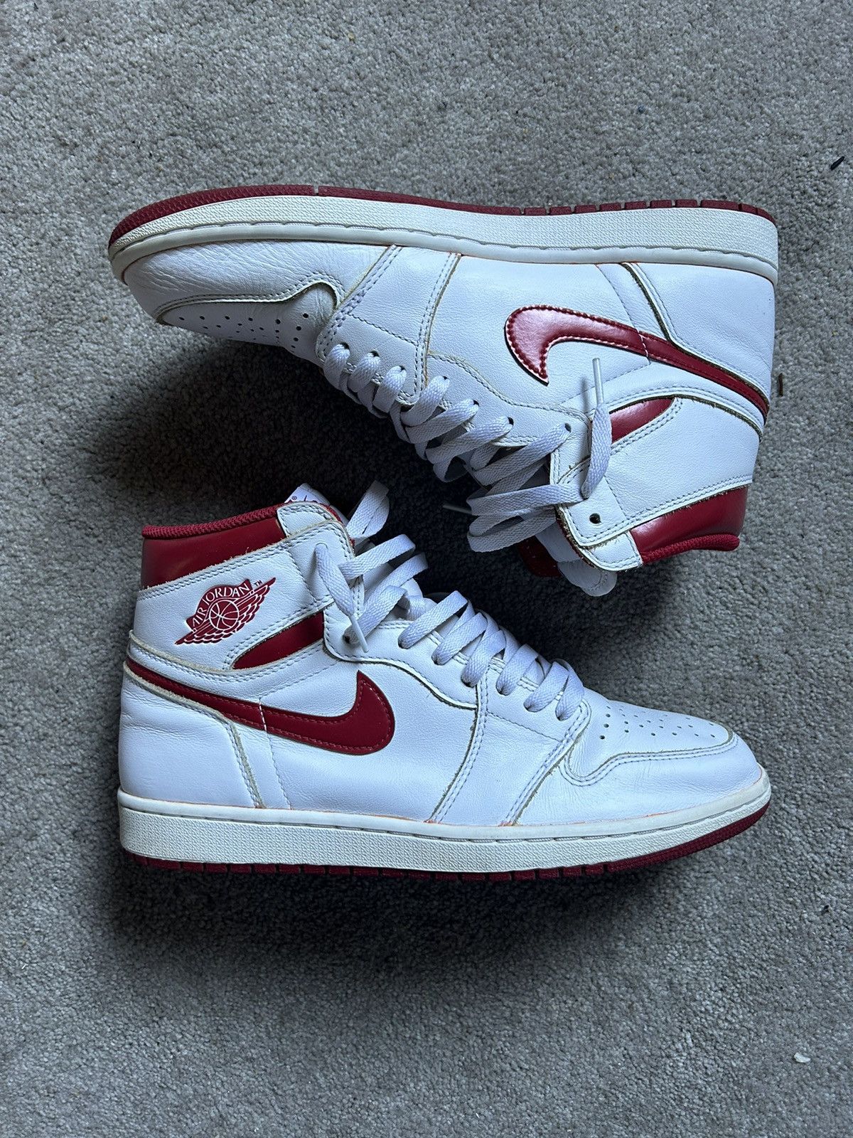 Pre-owned Jordan Nike Jordan 1 Retro High Og Metallic Red 2017 Shoes In White