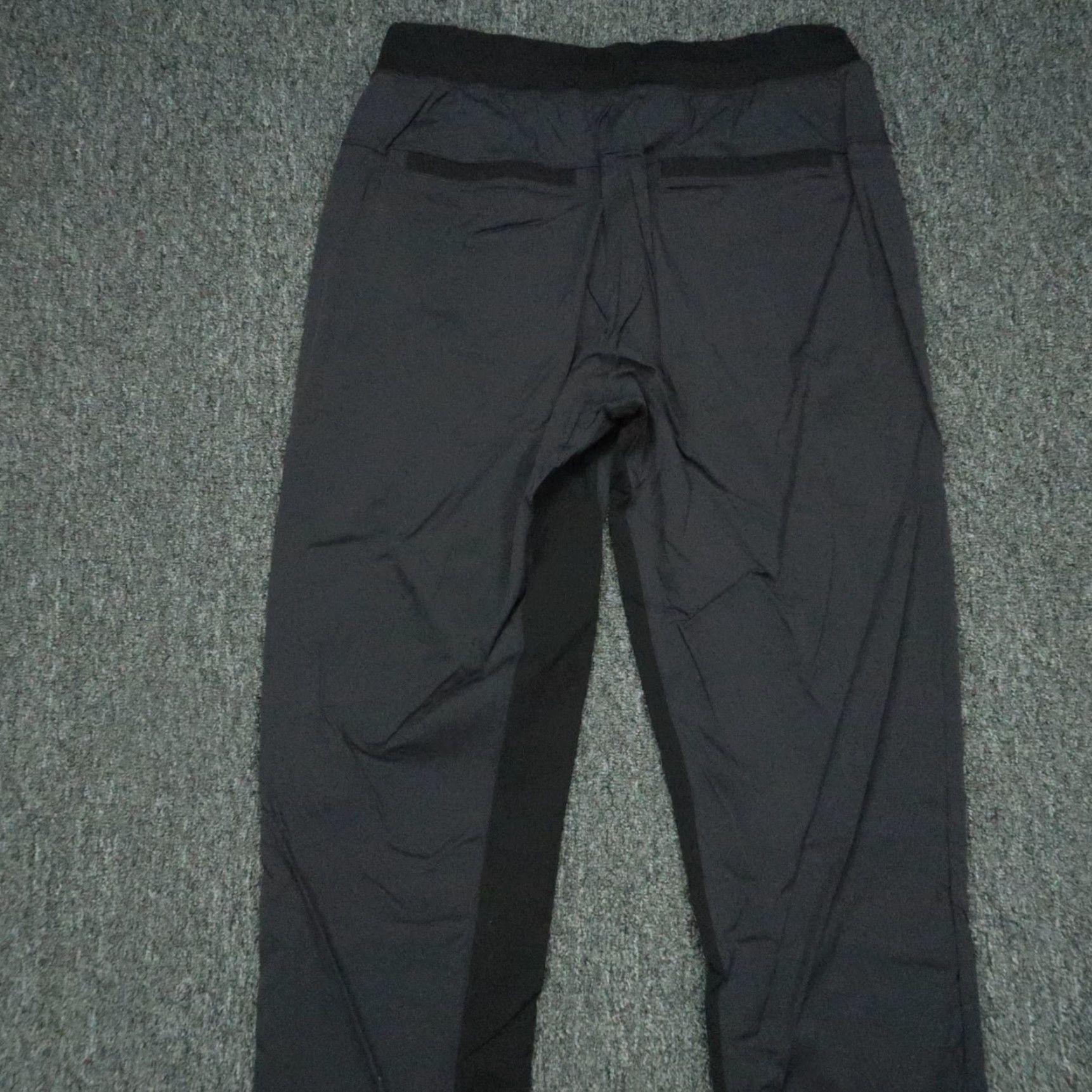 Lululemon Lululemon Pants Men L Black Gray Lightweight Athleisure Track Pants Athletic Size US 33 - 3 Thumbnail