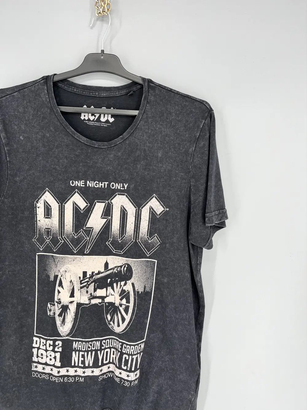 Vintage VINTAGE Y2K ACDC TEE SHIRT BAND TEE SIZE M Size US M / EU 48-50 / 2 - 5 Thumbnail