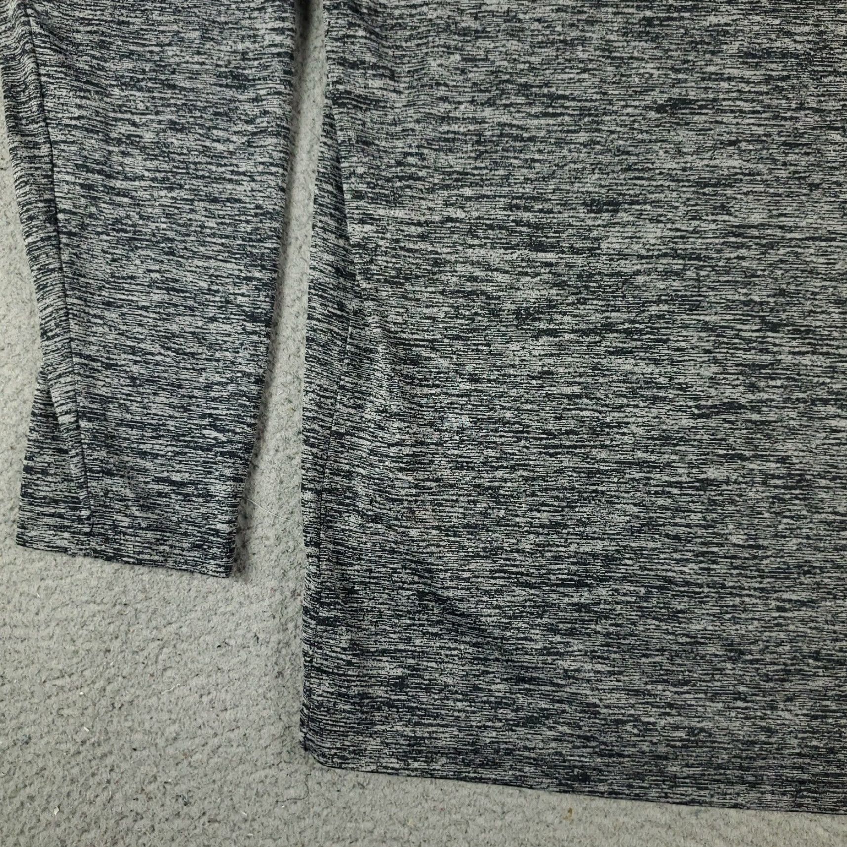 Under Armour Under Armour T Shirt Mens XL Gray 1/4 Zip Pullover Long Sleeve Shirt Adult XL Gray 1/4 Zip Activewear Modern Sports Size US XL / EU 56 / 4 - 3 Thumbnail