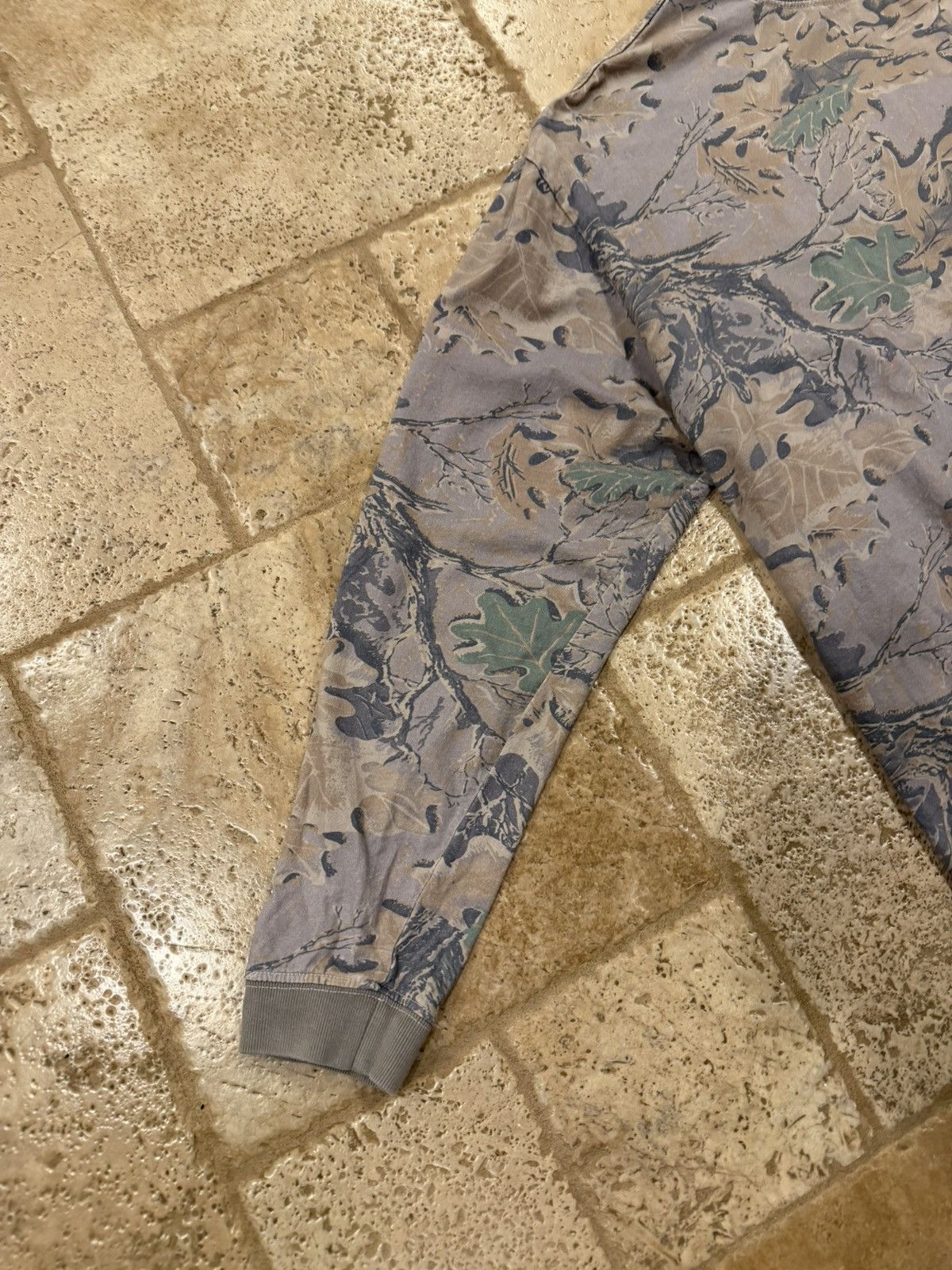 Yeezy Yeezy Season 4 Kanye West Real Tree Camo Long Sleeve T-Shirt Size US M / EU 48-50 / 2 - 5 Thumbnail