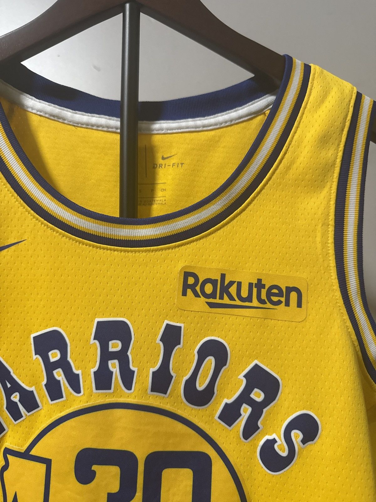 Nike Retro Golden State Warriors Jersey Size US S / EU 44-46 / 1 - 5 Thumbnail