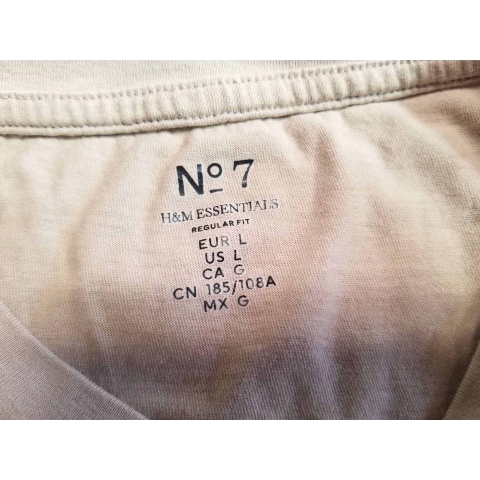 H&M H&M Essentials No 7 Solid T-Shirt Men L Beige Size US L / EU 52-54 / 3 - 7 Thumbnail
