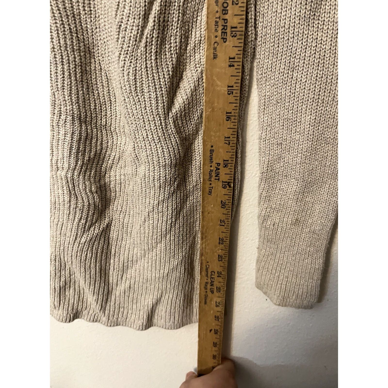 Old Navy VINTAGE Old Navy Women’s Size Medium Sweater V-Neck Knit L/S Beige Sweater Size S / US 4 / IT 40 - 5 Thumbnail