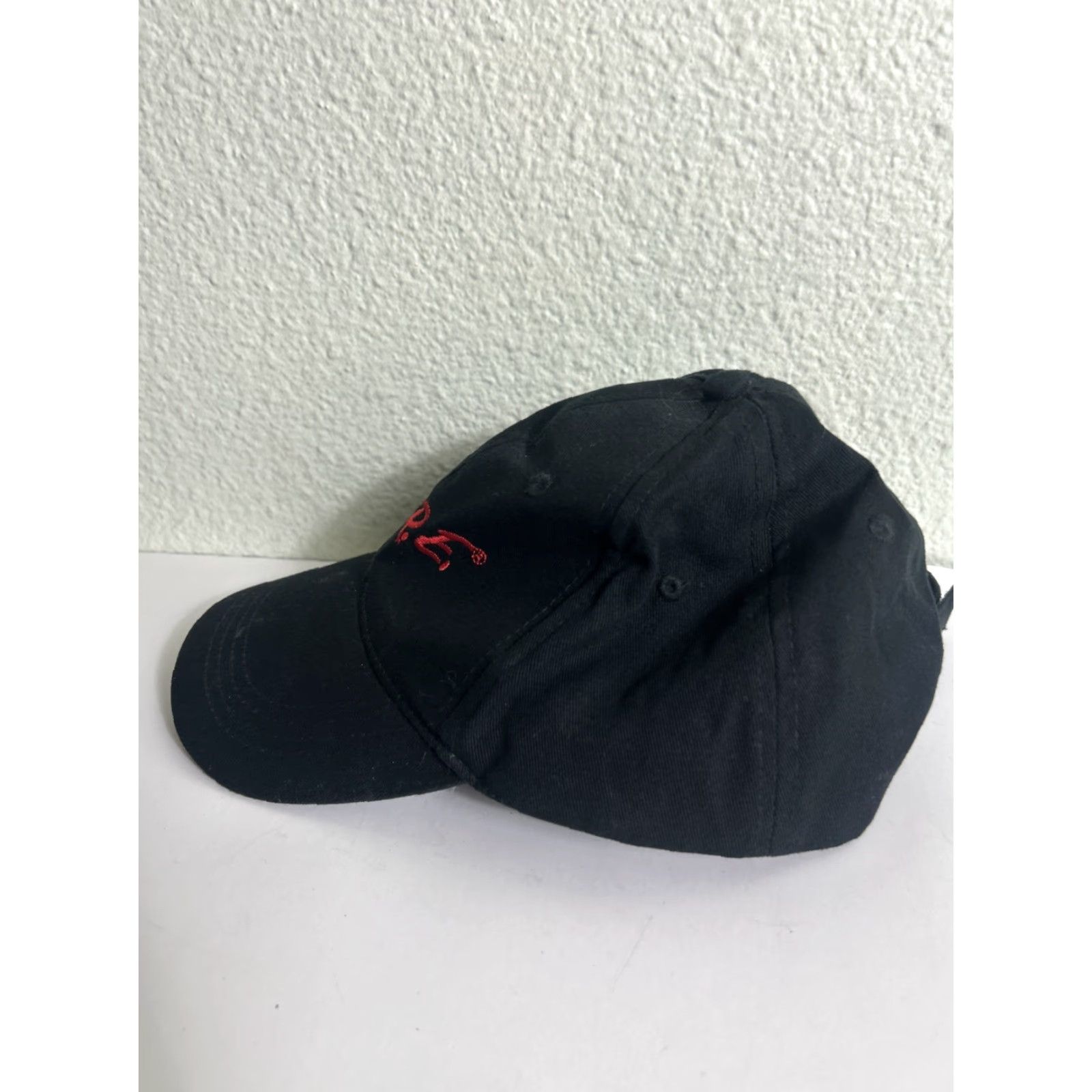 Vintage DARE Black Adjustable Strapback Hat Red Hook Loop User: DARE Black Adjustable Strapback Hat Red Hook Loop Size ONE SIZE - 6 Thumbnail