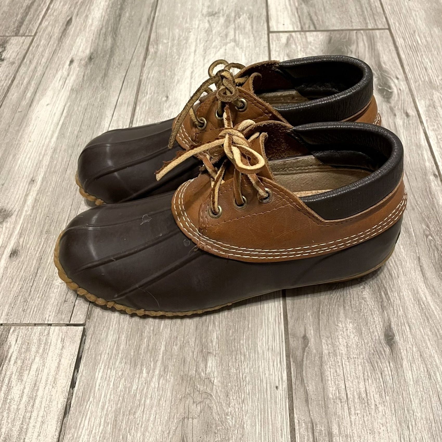 Eddie Bauer VINTAGE Eddie Bauer Low Duck Rubber Rain Boots 7M Waterproof Lace Slip On Women Boots Brown Rubber Waterproof 7M Women Boots Size US 7 / IT 37 - 4 Thumbnail