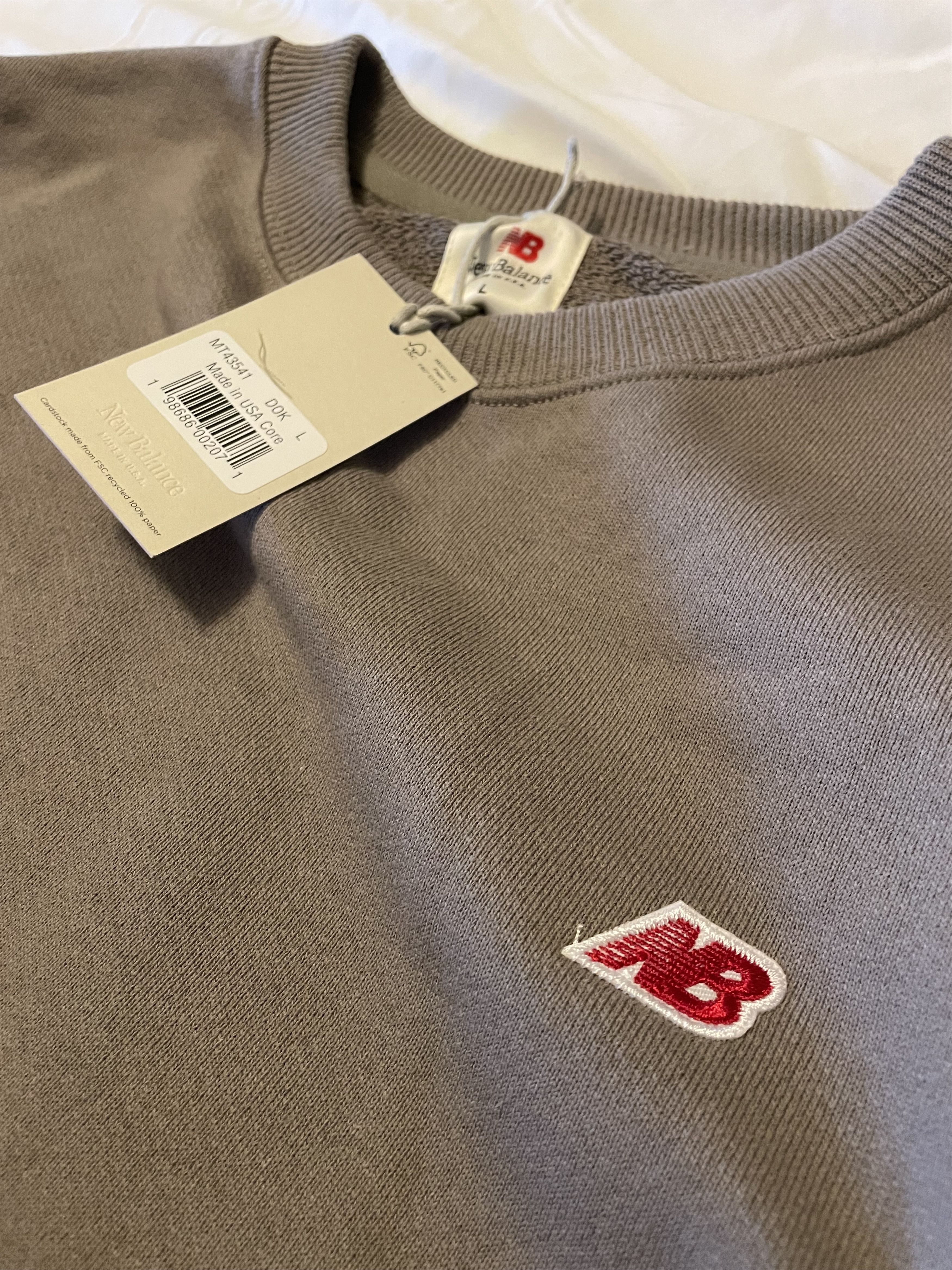 New Balance New Balance Made in USA Sweatshirt - Brown – Large – NWT Size US L / EU 52-54 / 3 - 3 Thumbnail