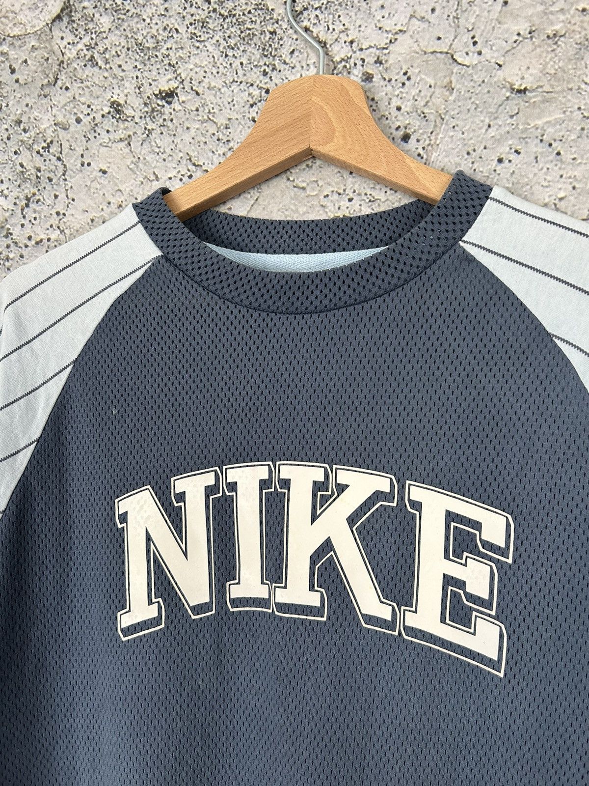 Nike Vintage Nike Y2K Spellout Logo Graphic Tee Sportswear Size US M / EU 48-50 / 2 - 3 Thumbnail