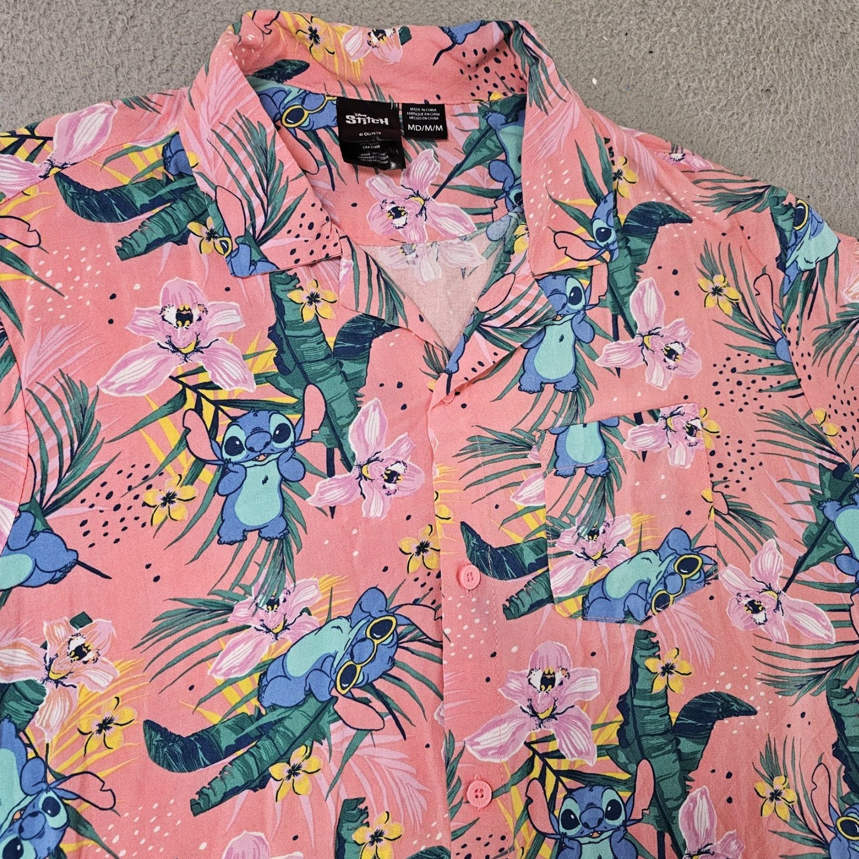 Disney Disney Stitch Shirt Mens Medium Pink Hawaiian Button Up Short Sleeve Tropical Size US M / EU 48-50 / 2 - 2 Thumbnail