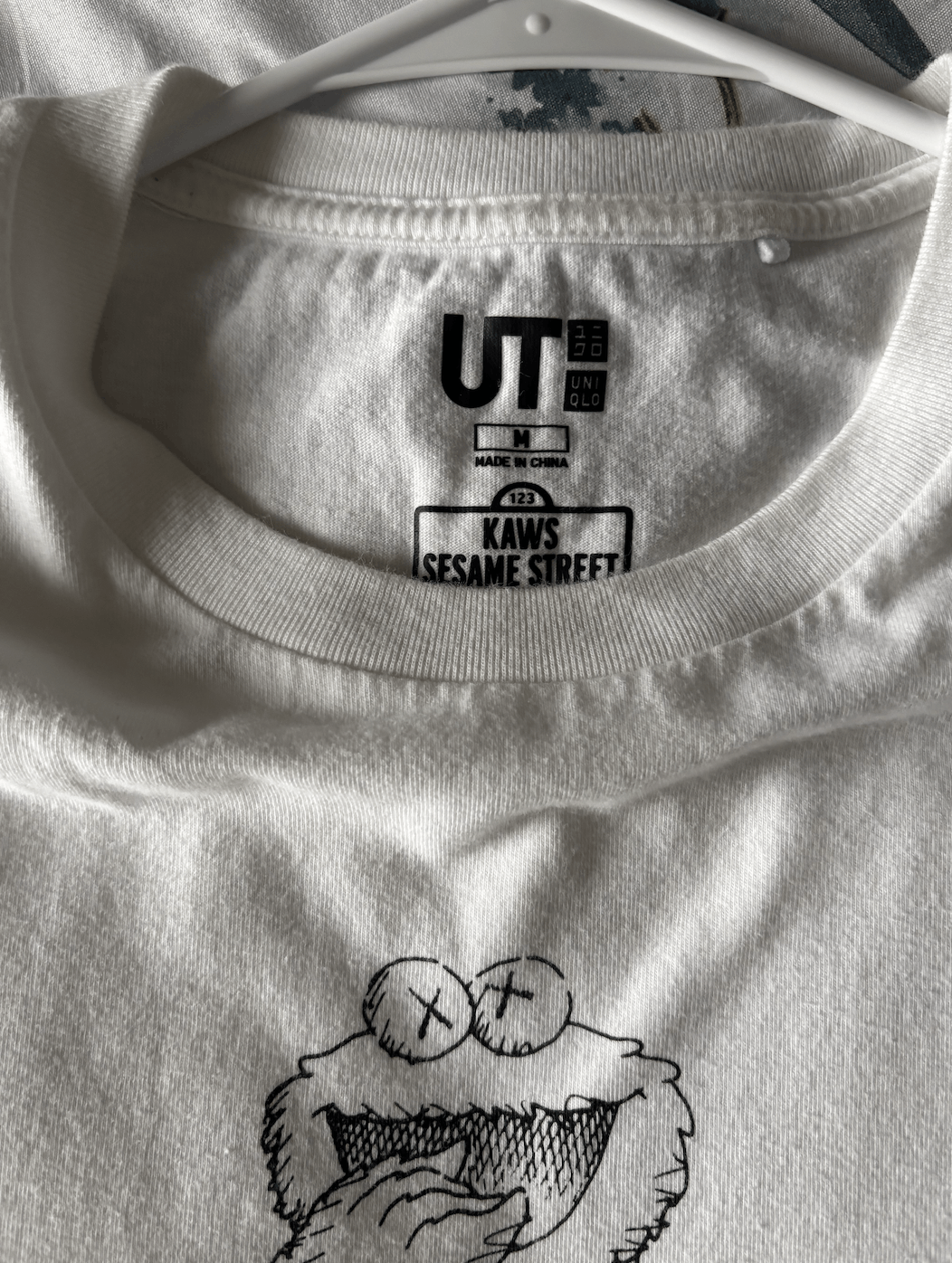 Kaws × Uniqlo KAWS x Uniqlo x Sesame Street T-shirt SS2019 Collaboration Size US M / EU 48-50 / 2 - 3 Thumbnail