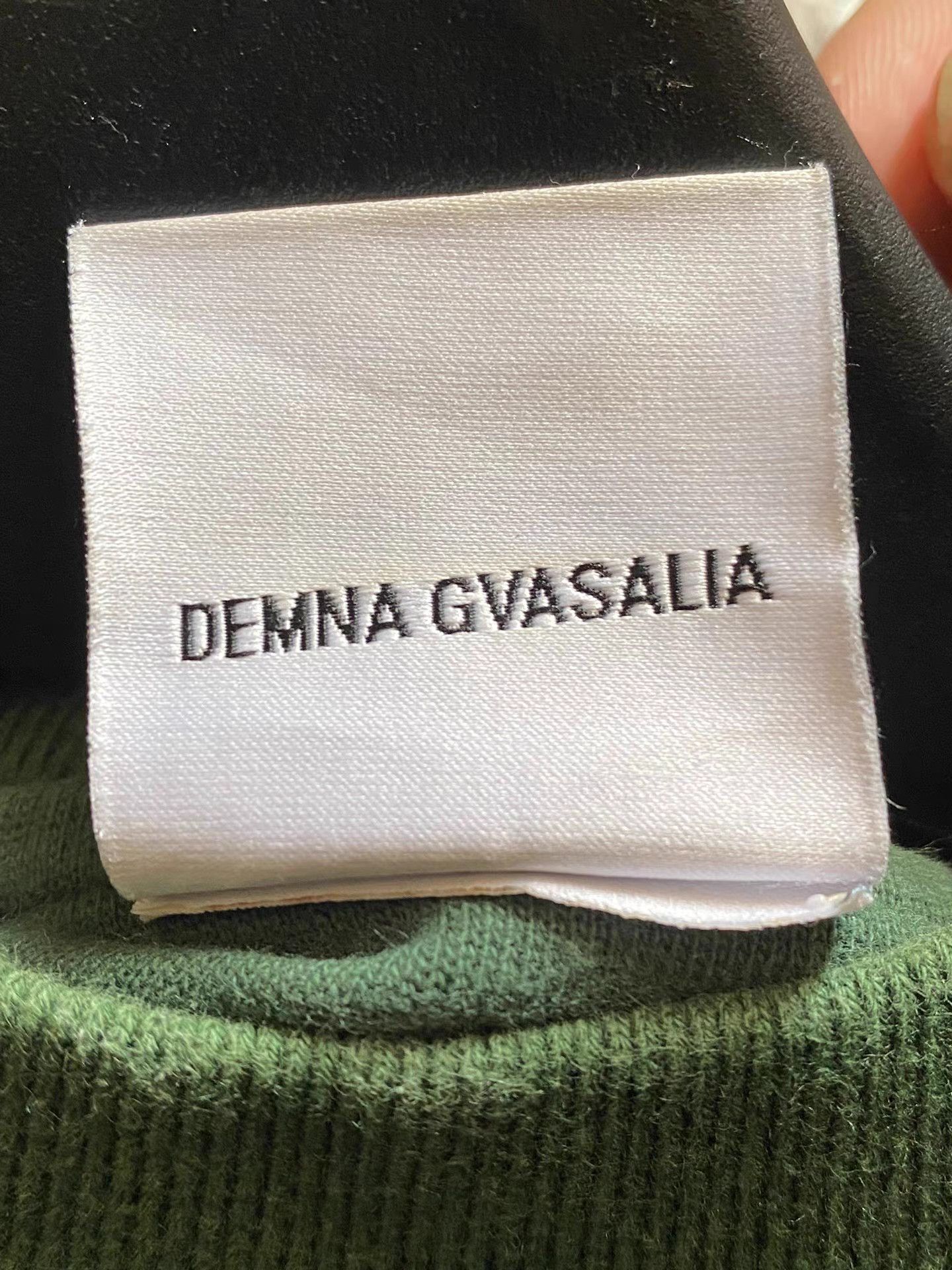 Vetements Vetements Logo Patch Long Sleeve Sweatshirt Size US S / EU 44-46 / 1 - 7 Thumbnail
