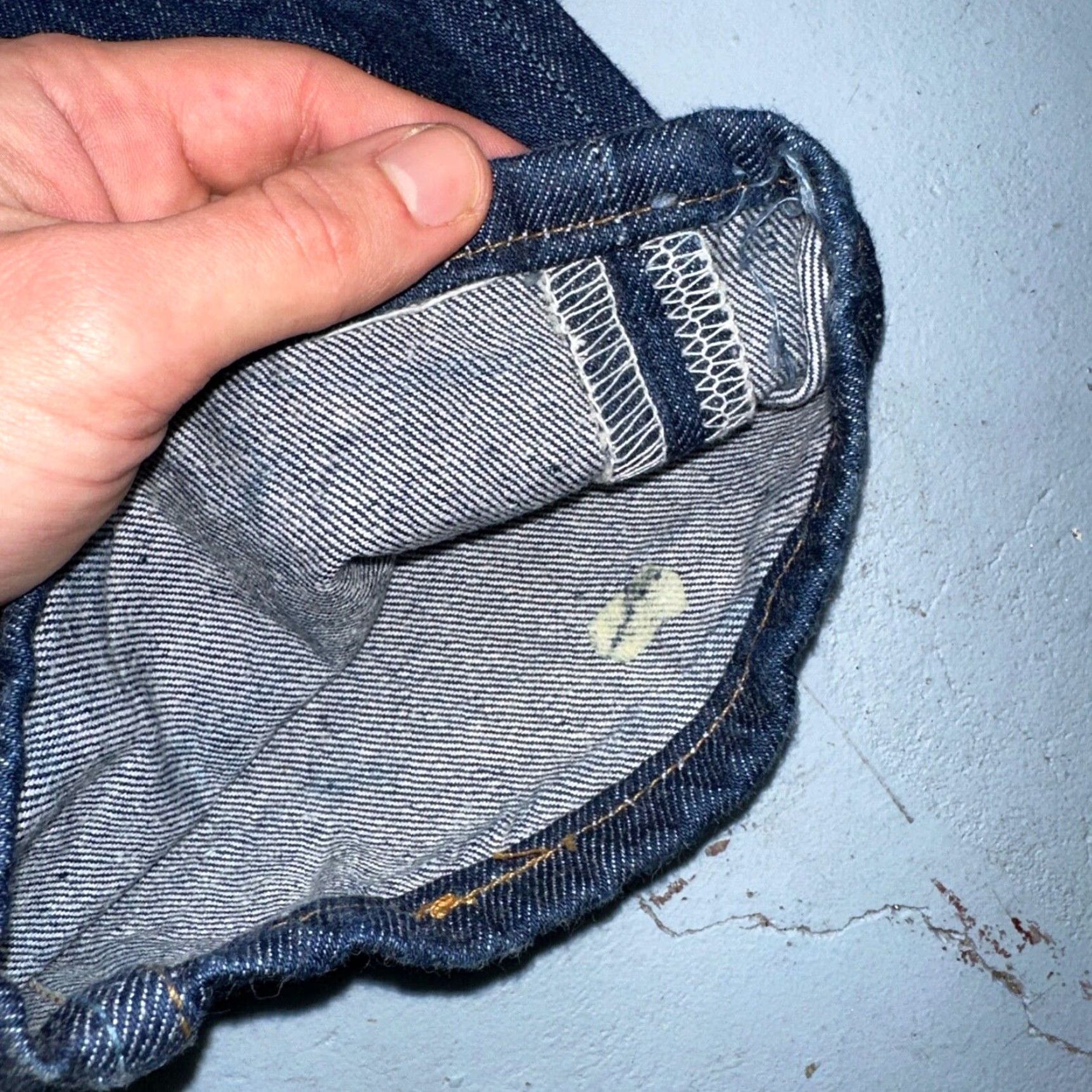 Levi's VINTAGE Levi's 501 Jeans 90s USA Straight Leg Dark Wash Blue 34x32 Mens Size US 34 / EU 50 - 4 Thumbnail