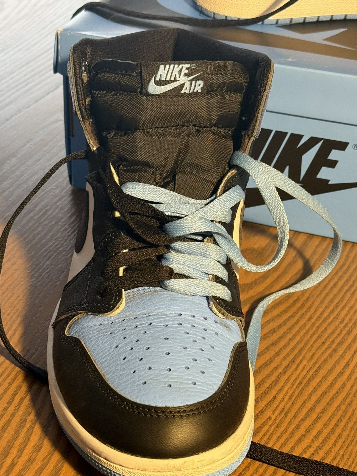 Jordan Brand Air Jordan 1 Retro High OG Unc Toe Size US 8 / EU 41 - 6 Thumbnail