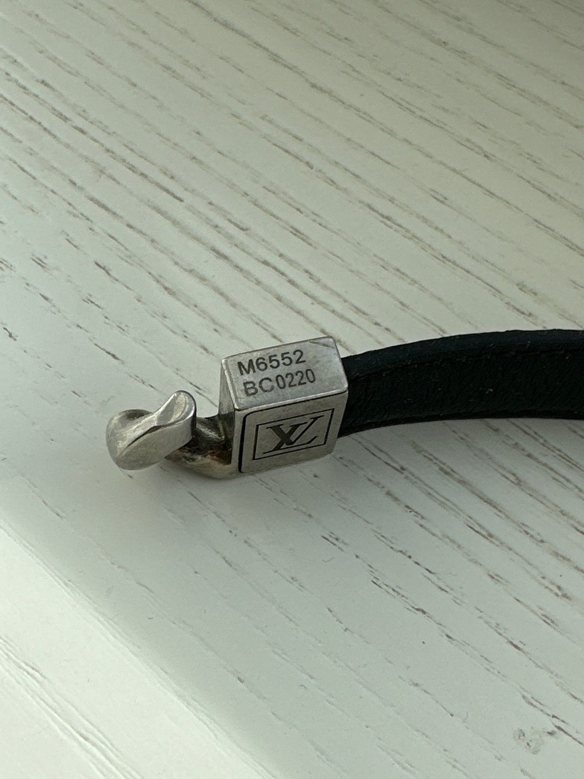 Louis Vuitton Louis Vuitton Men Bracelet Monogram Leather & Metal Spain Size ONE SIZE - 7 Thumbnail