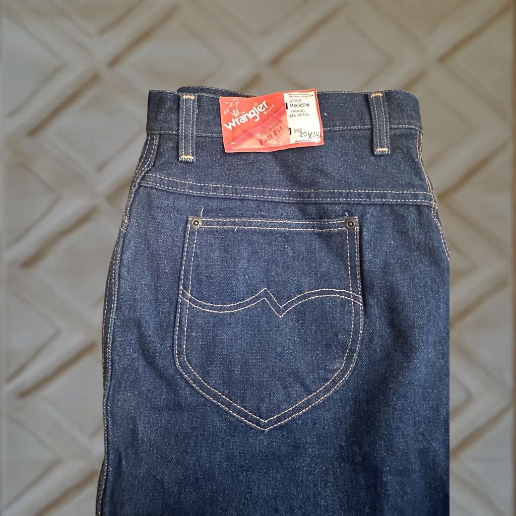 Wrangler VINTAGE Wrangler Misses Full Fit Jeans 20 High Waist 34x33 Blue 80s Womens Mom 34x33 Size 42" / US 20 - 1 Thumbnail