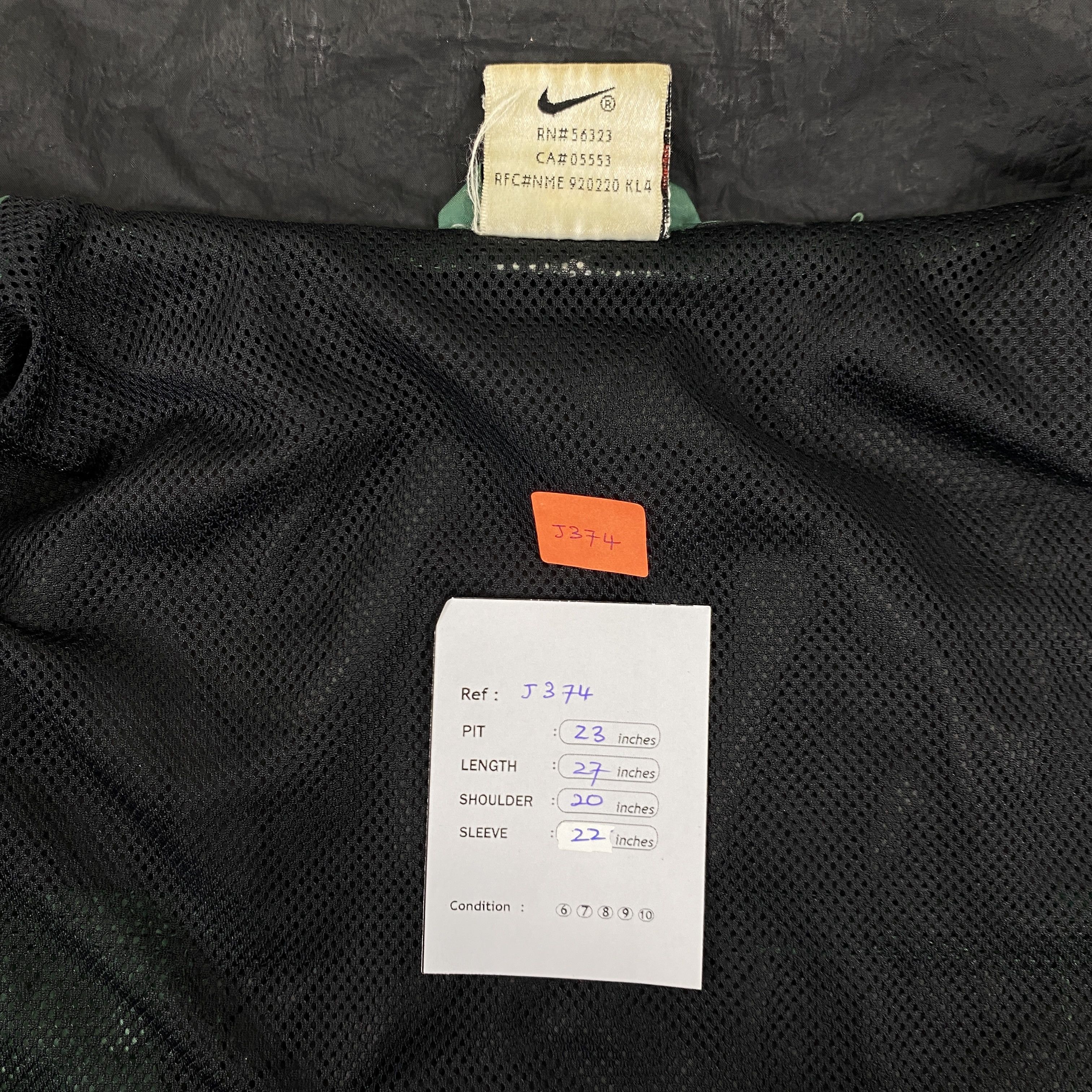 Japanese Brand Vintage Nike Distressed Windbreaker Puffer Jacket- J374 Size ONE SIZE - 7 Thumbnail